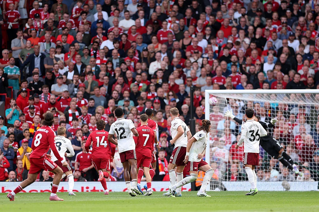 Dominik Szoboszlai vystřelí výherní cíl Liverpoolu