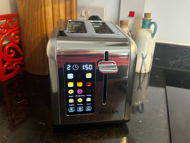 Best toaster IndyBest review Toastly smart two slice toaster
