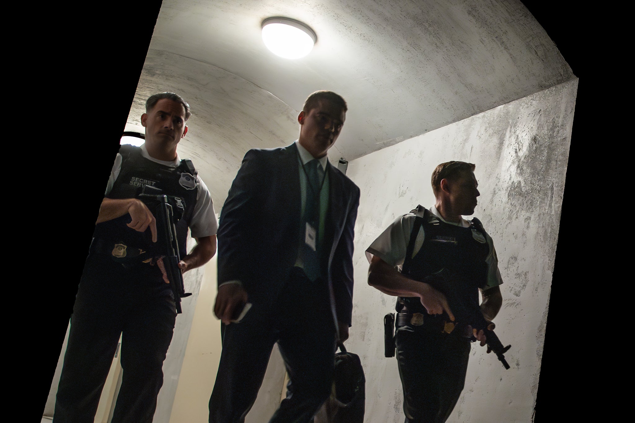 Going underground: Gabriel Basso (centre) in ‘A House of Dynamite’