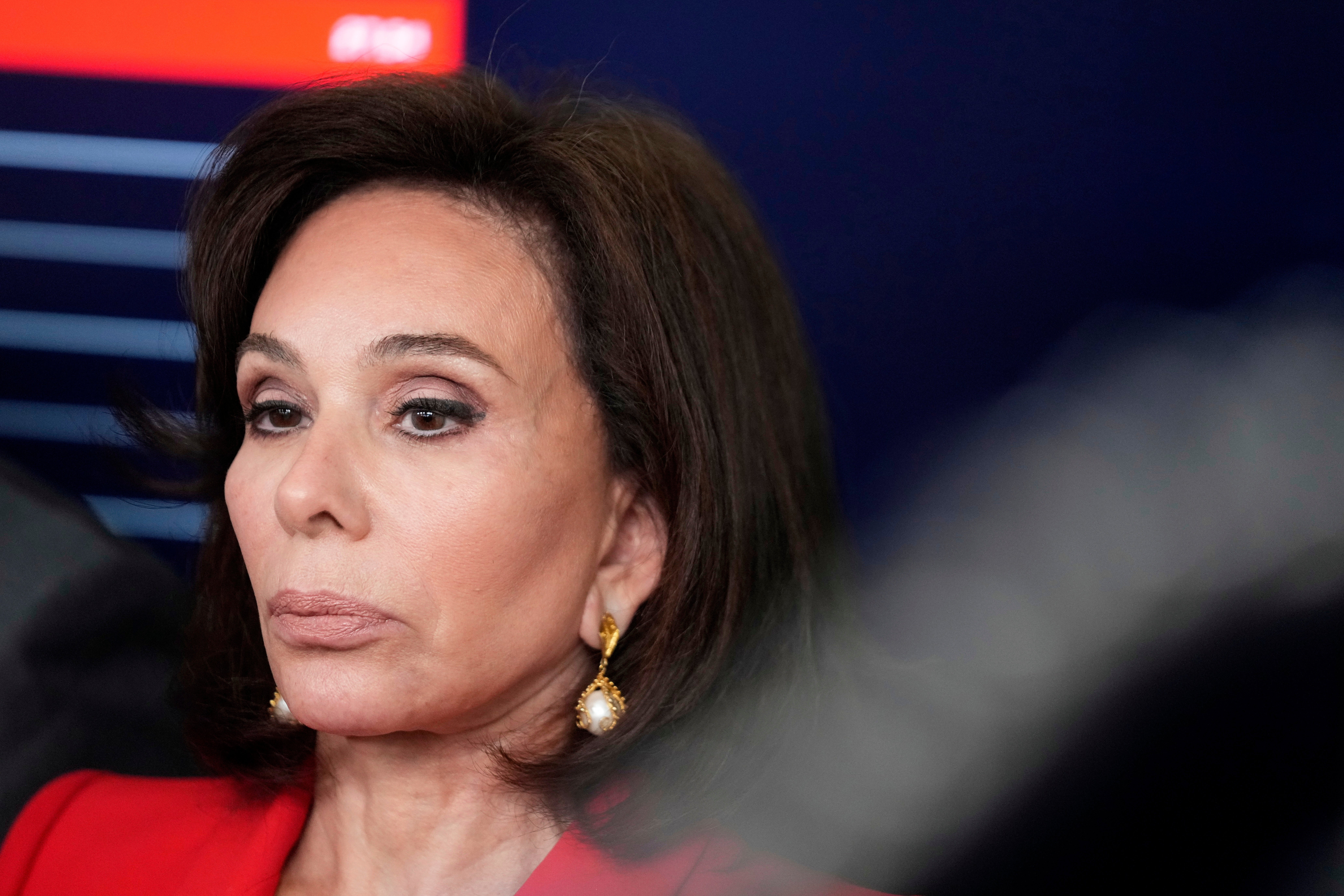 US Attorney in DC, Jeanine Pirro, has failed to get a grand jury to indict a woman accused of making threats against President Donald Trump