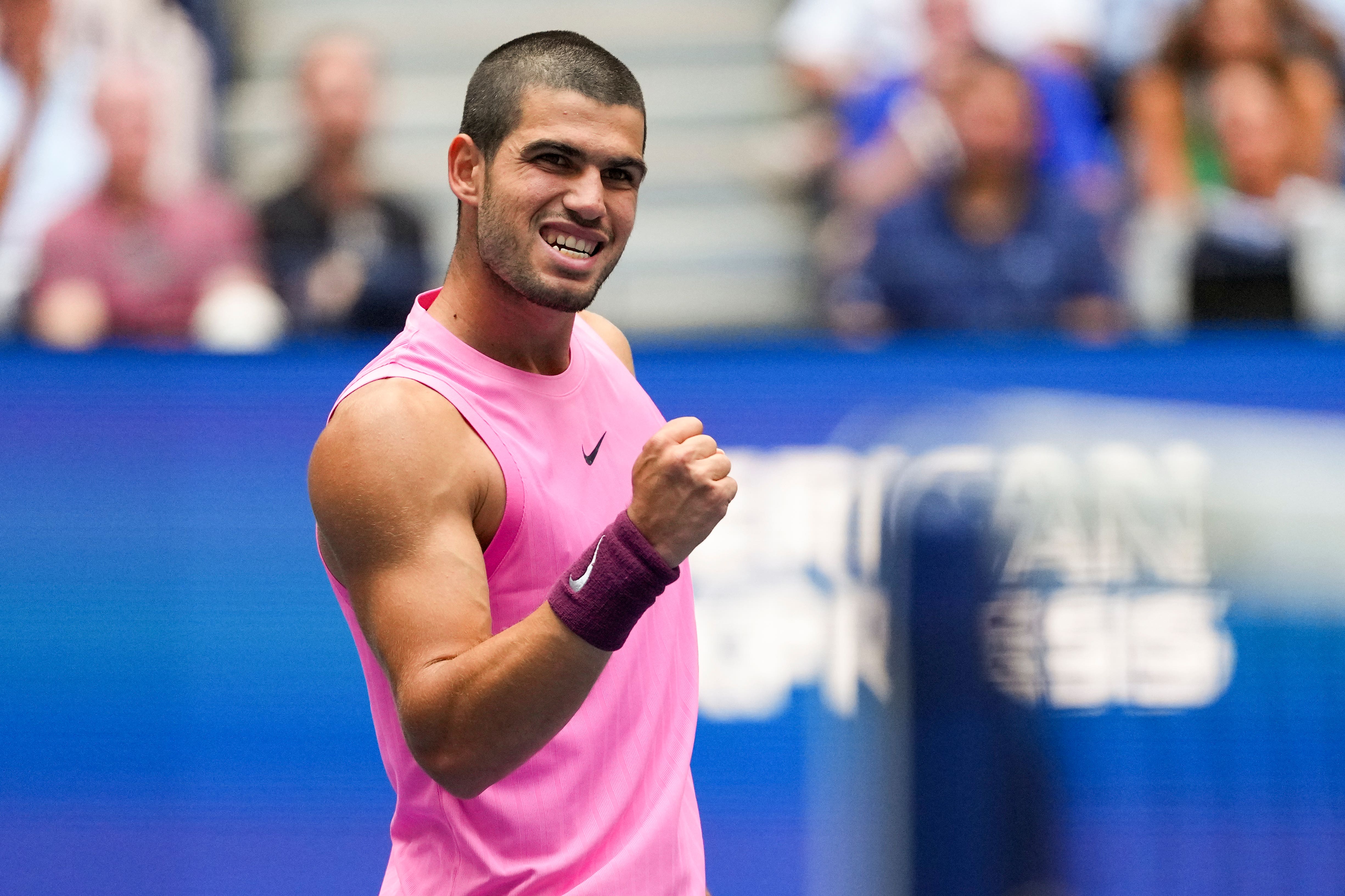 Carlos Alcaraz hit top form to reach the US Open semi-finals