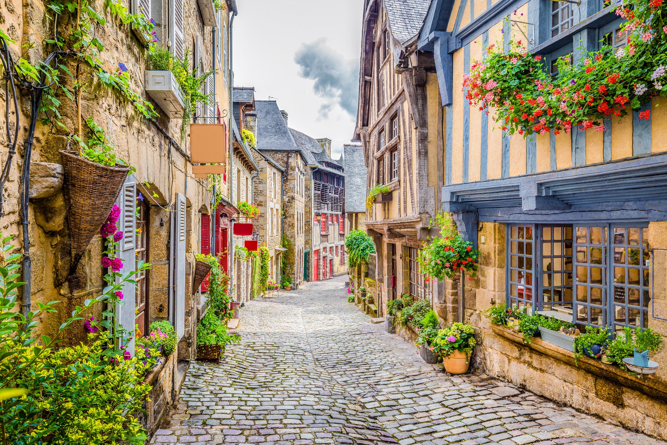 Chocolate-box Rue du Jerzual in mesmerizing Dinan