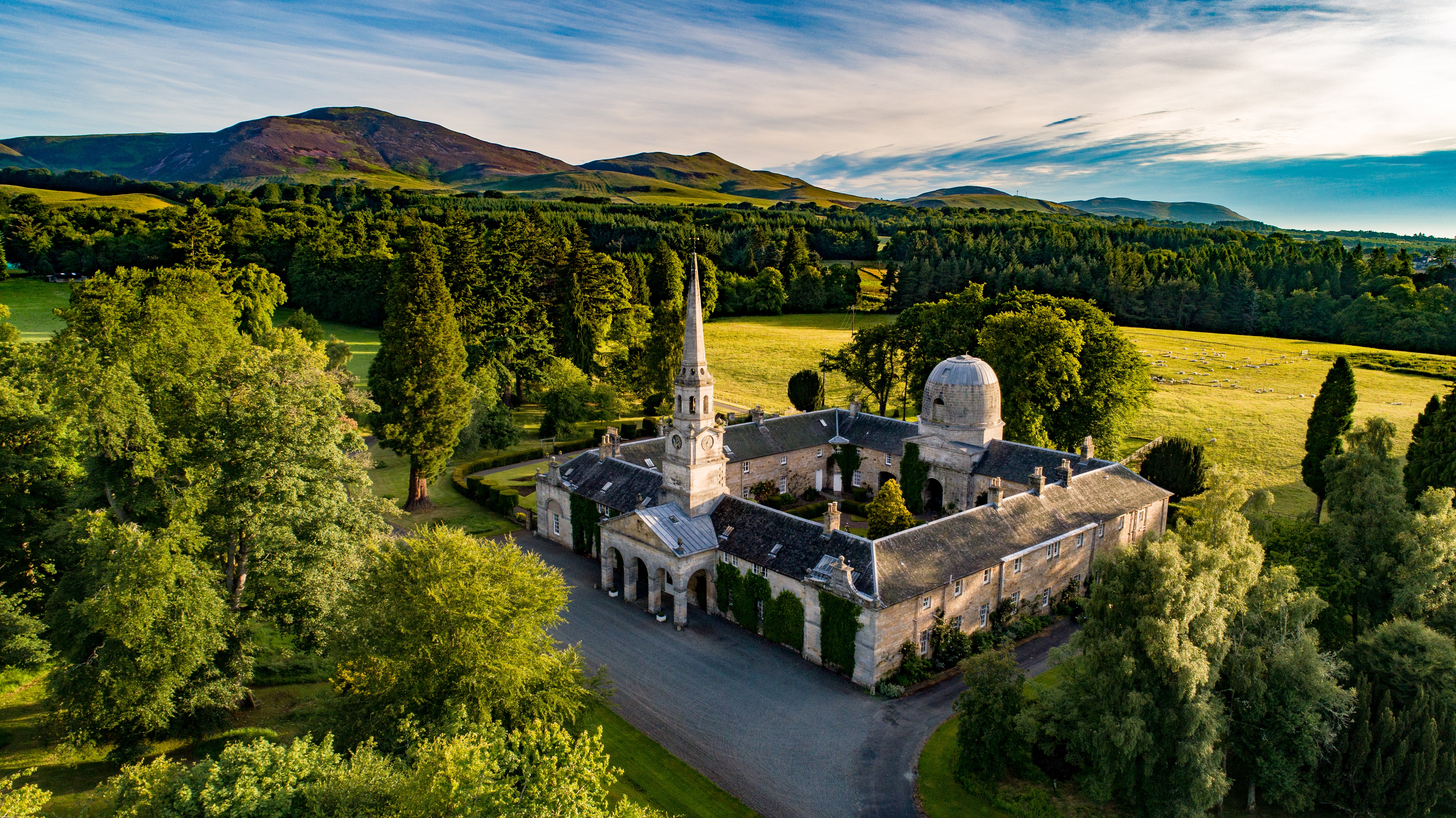 Penicuik House in Scotland is ideal for weddings