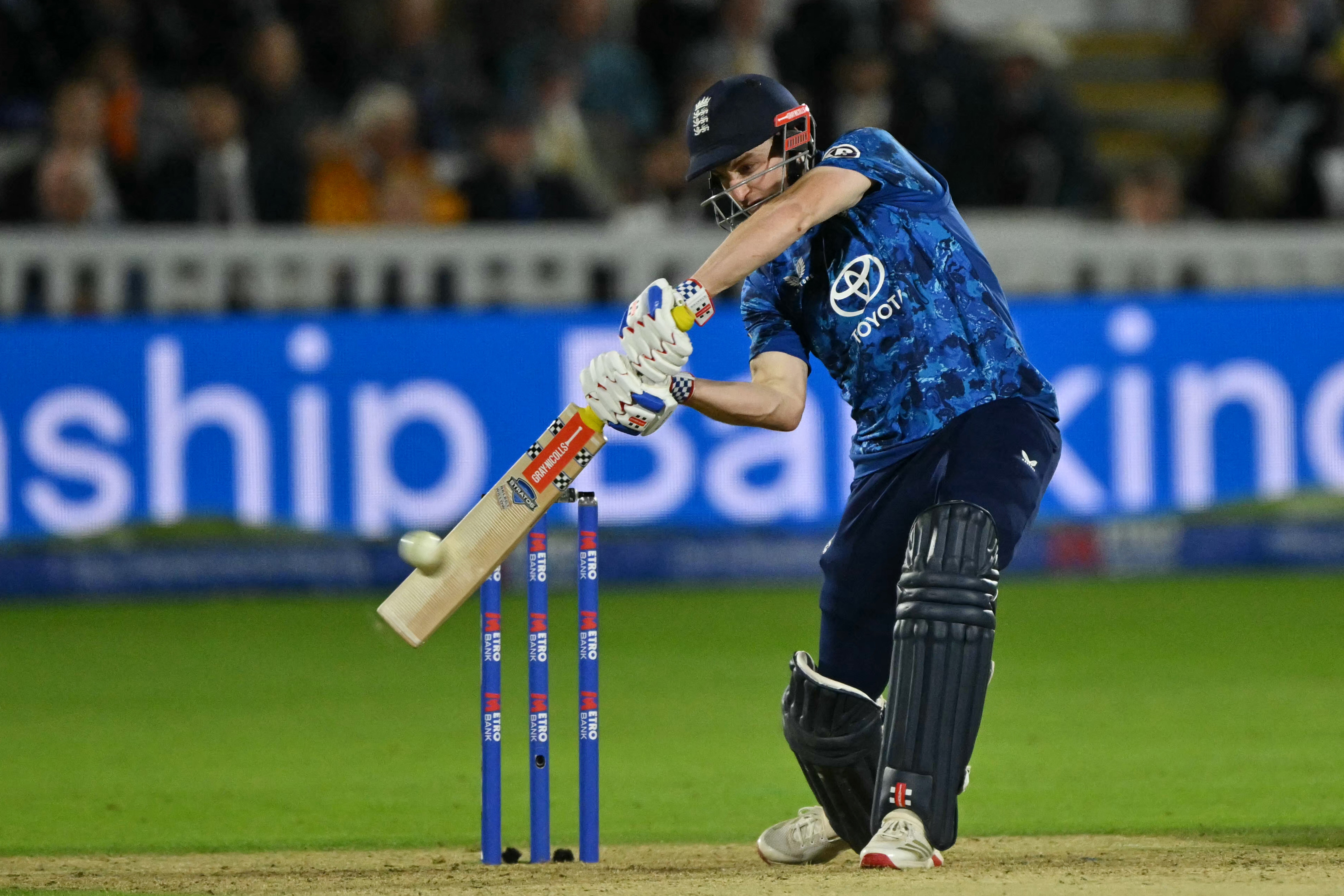 England managed to reach 325 in reply to South Africa's 331 at Lords but came up short in the second ODI