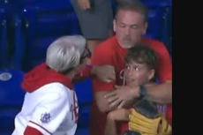 ‘Would have caught ball bare-handed’: School district pokes fun at Phillies snatched home run ball drama