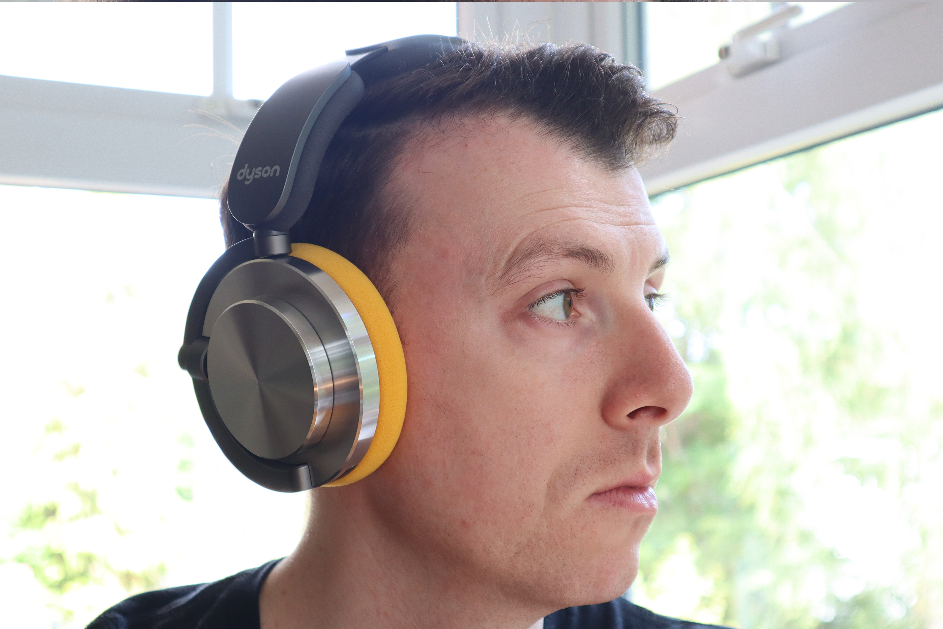 indybest best noise-cancelling headphones review Dyson ontrac Noise cancelling wireless over ear headphones