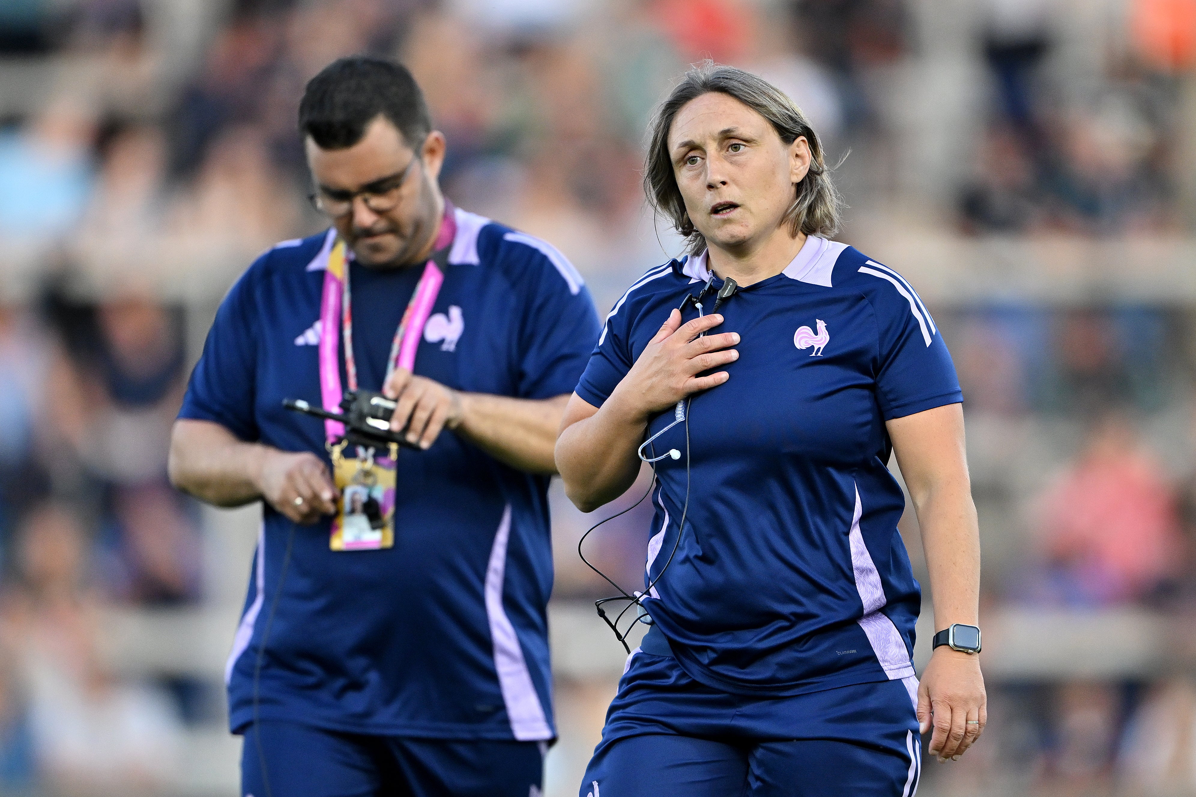 Gaelle Mignot (vpravo) rozděluje trenérské povinnosti pro Francii s Davidem Ortizem (vlevo)