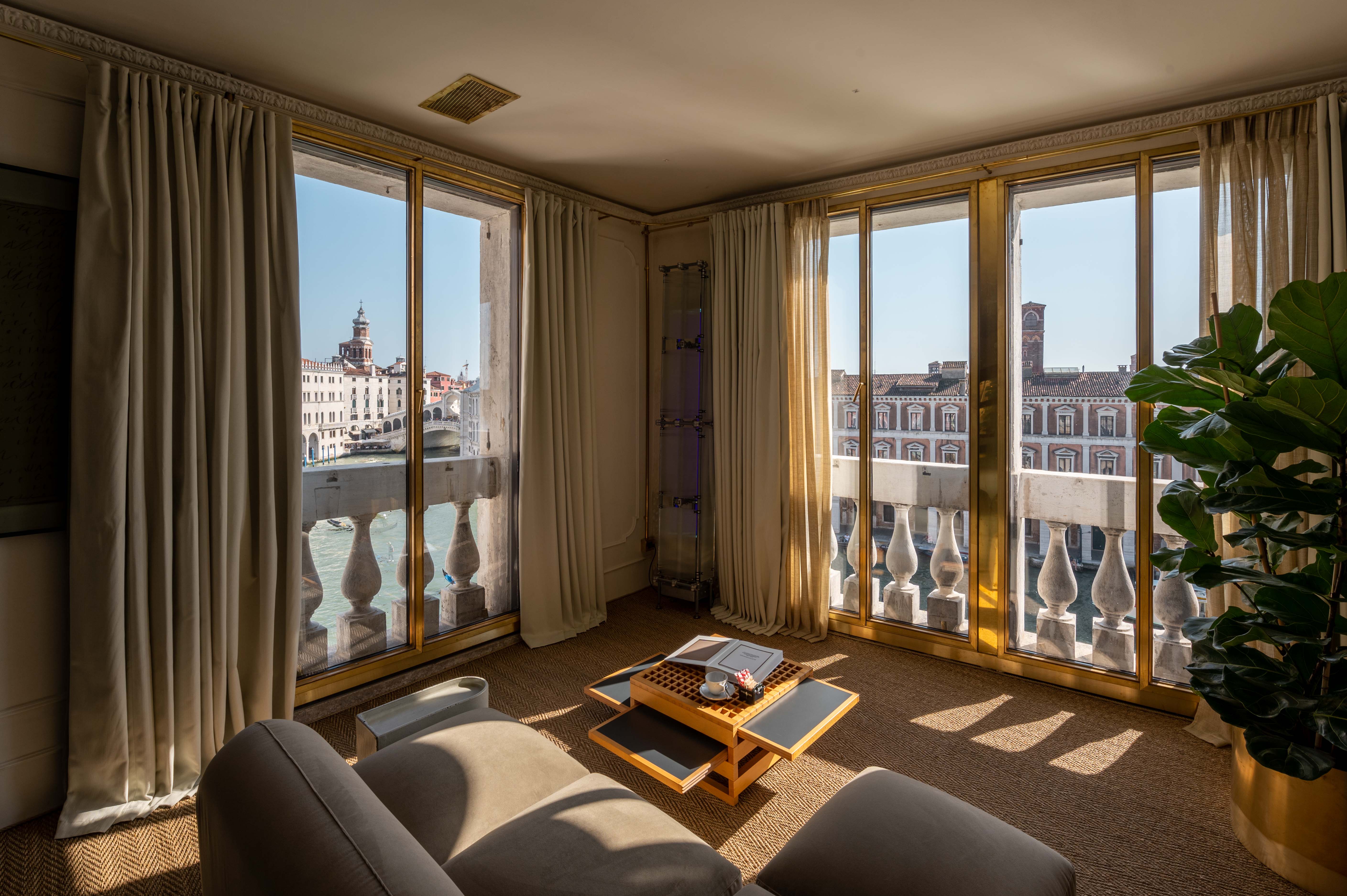 This corner room has floor-to-ceiling windows to make the most of the Venetian views