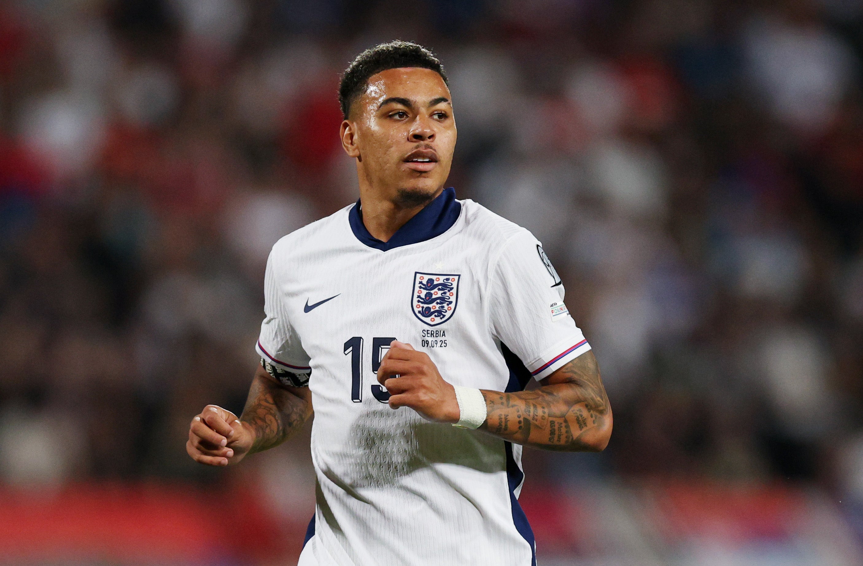 Rogers využil své šance na nárok na nepřítomnost Juda Bellinghama a Cole Palmera