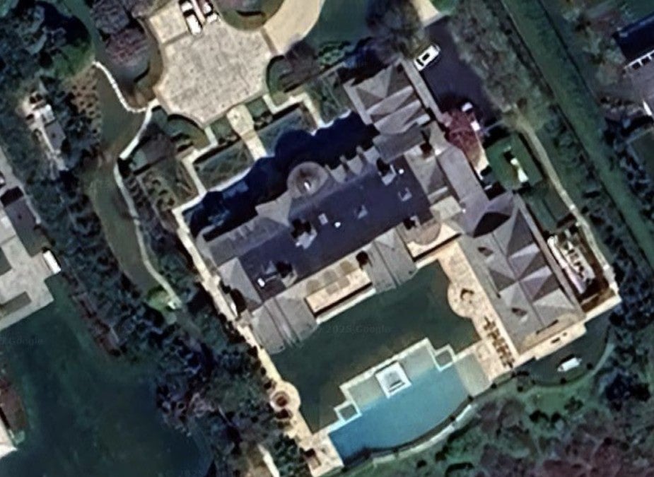 Howard Stern's main residence is believed to be his Hamptons dwelling, which the radio host purchased in 2005 for $20 million