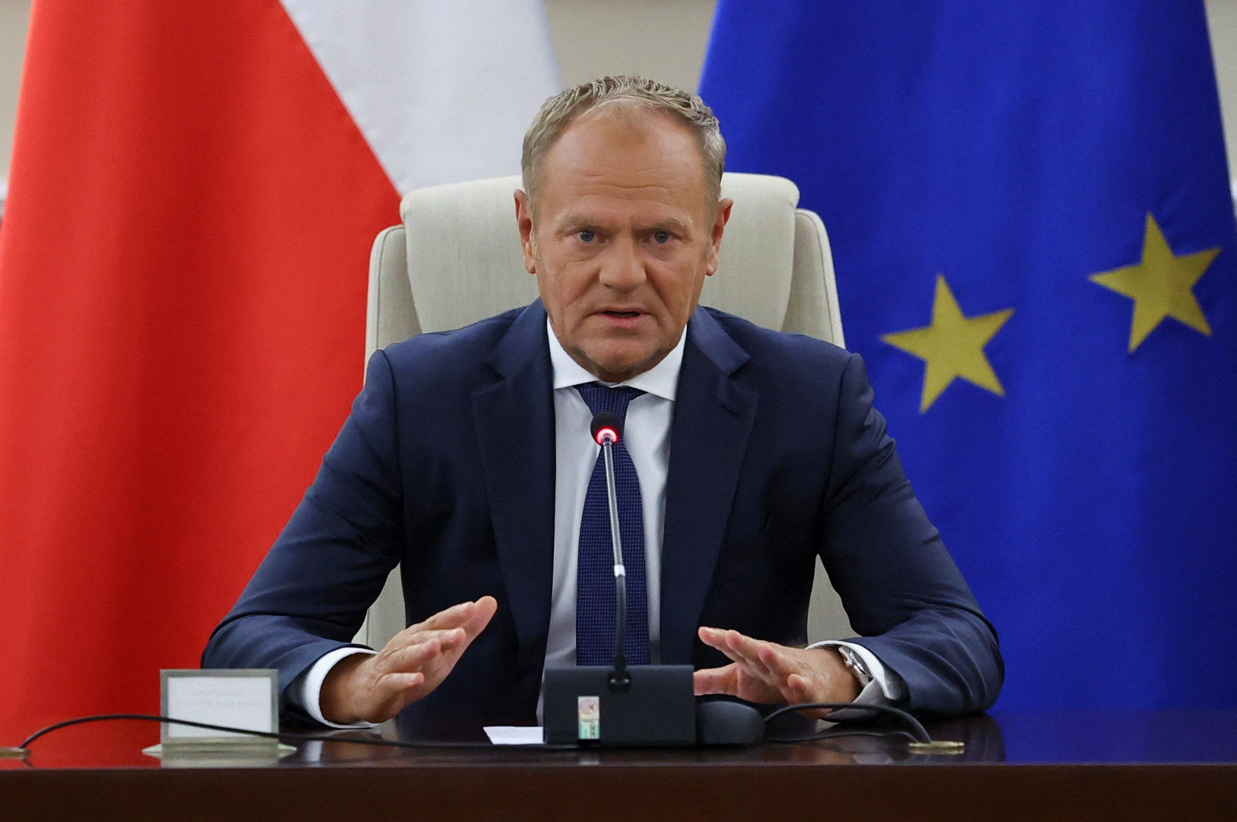 Polish prime minister Donald Tusk held an extraordinary government meeting with military and emergency services officials
