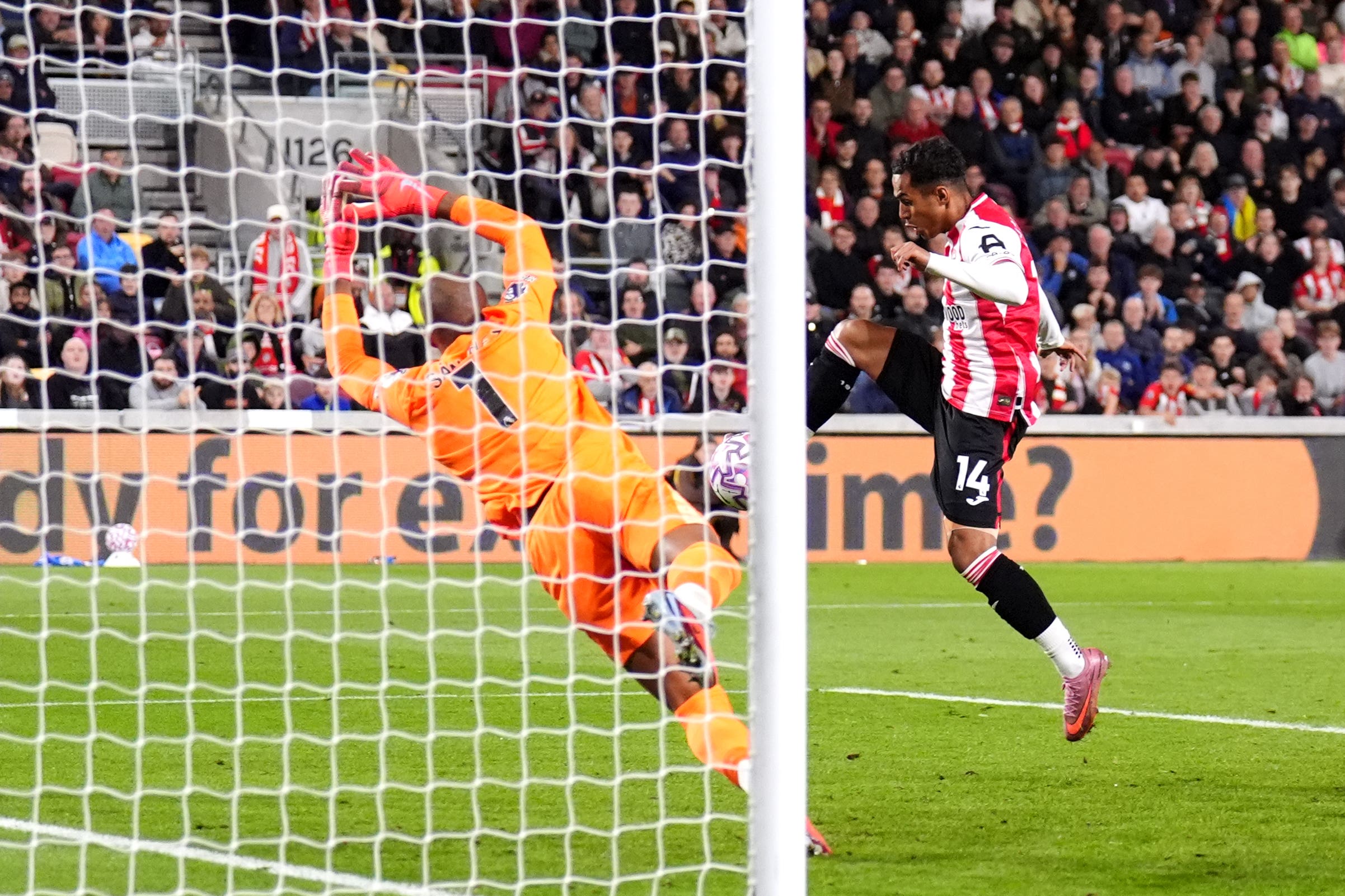 Fabio Carvalho, right, grabbed a last-gasp equaliser for Brentford against Chelsea (John Walton/PA)