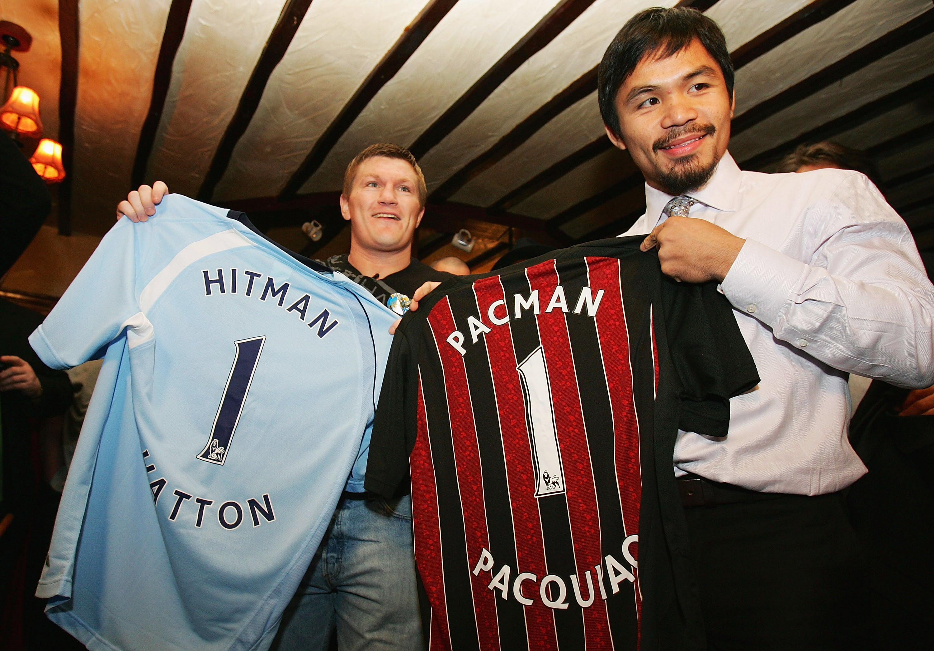 <p>Ricky Hatton (left) was a huge Man City fan</p>