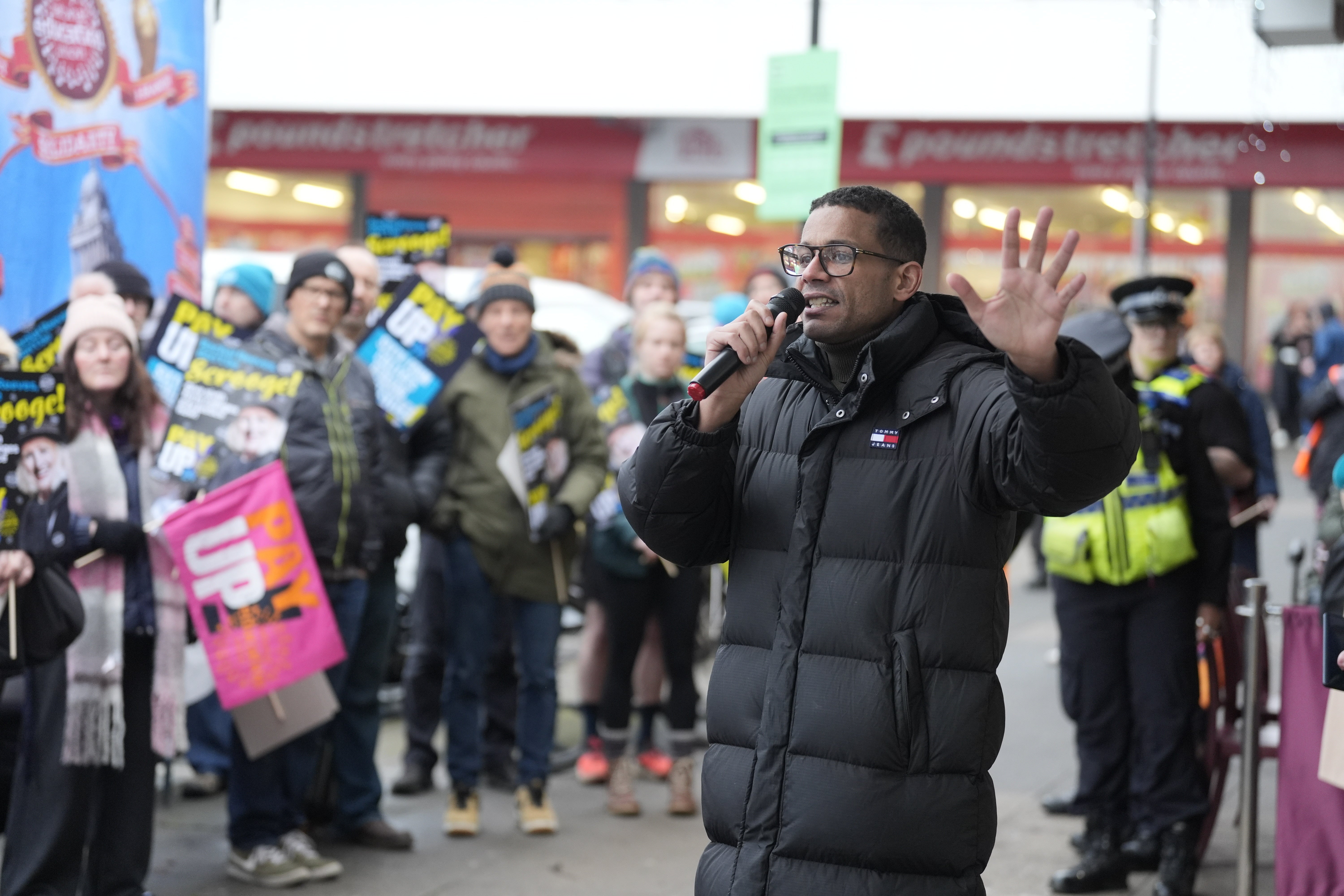 Daniel Kebede, general secretary of the National Education Union (NEU), beleivees teachers should be able to work four days in school and the fifth at home, as well as greater flexibility such as staggered start and finish times, should be part of this,