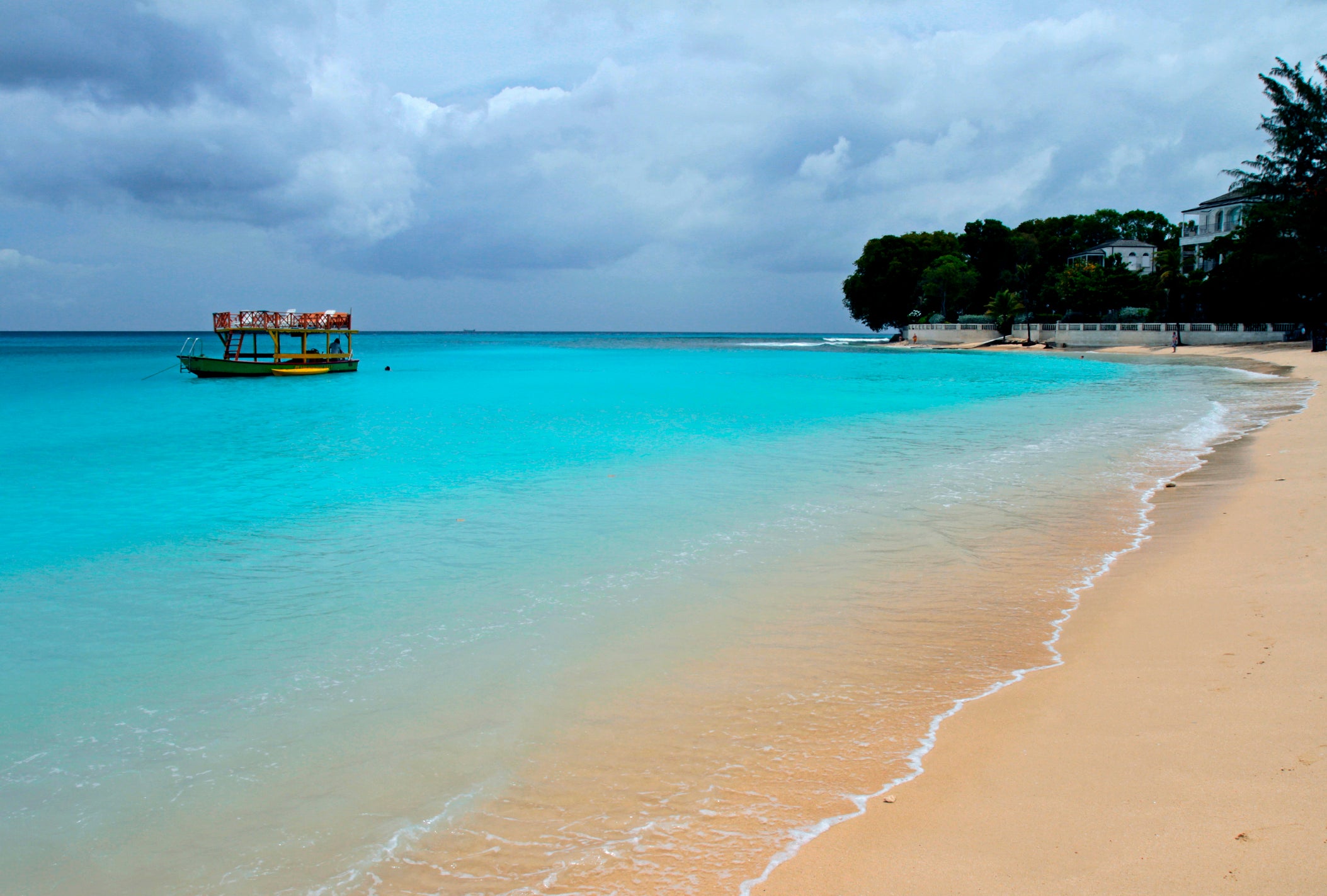 The beaches of St James parish (where Sandy Lane hotel is located) are stunning, with turquoise waters and white sands