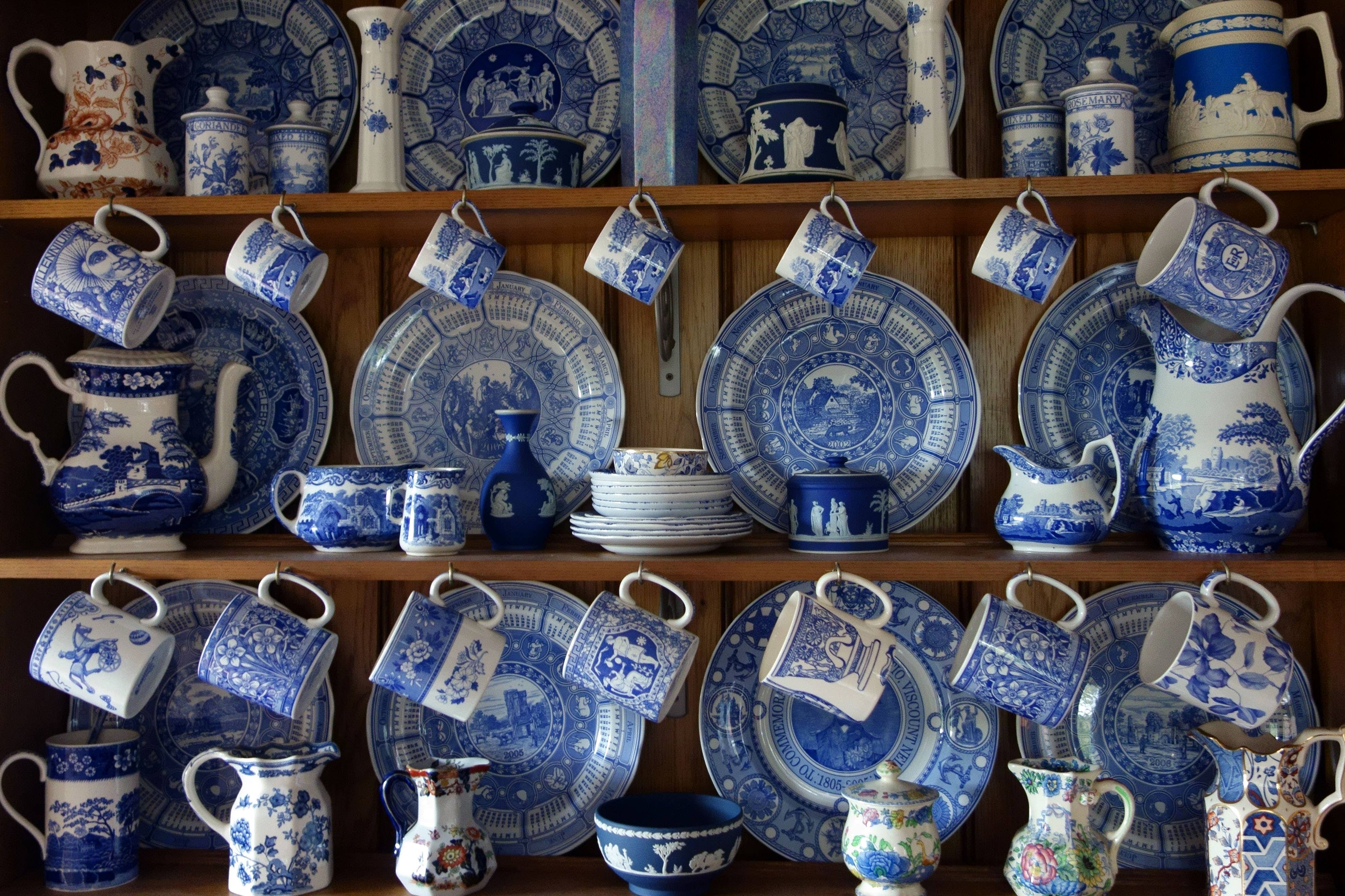 The owner of ceramics firm Wedgwood has revealed plans to halt production for 90 days (Alamy/PA)