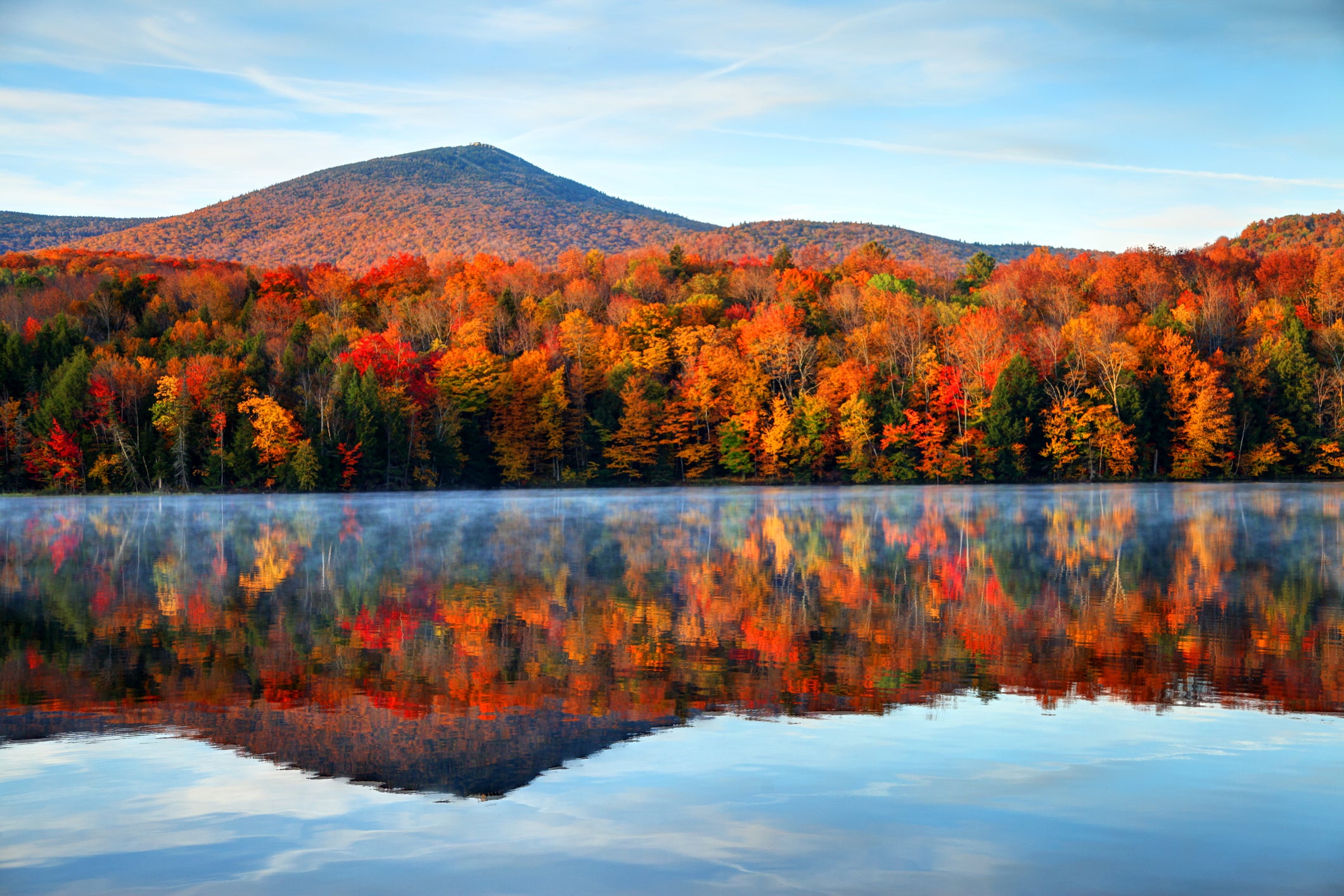 Early morning autumn light near Killington, Vermont — the state hailed by many as number one for leaf-peeping
