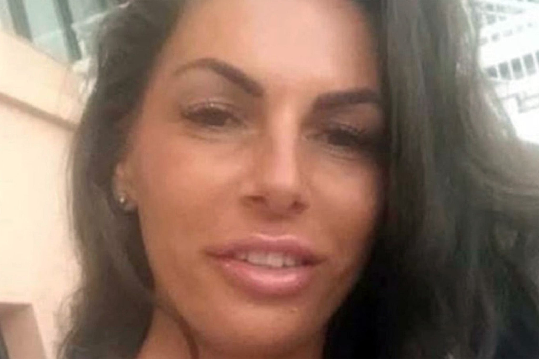 Lisa Smith was picked up by her friends and sister before they went to the pub