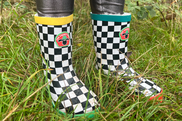 indybest best kids wellies review TOG24 border kids Shaun the Sheep wellies