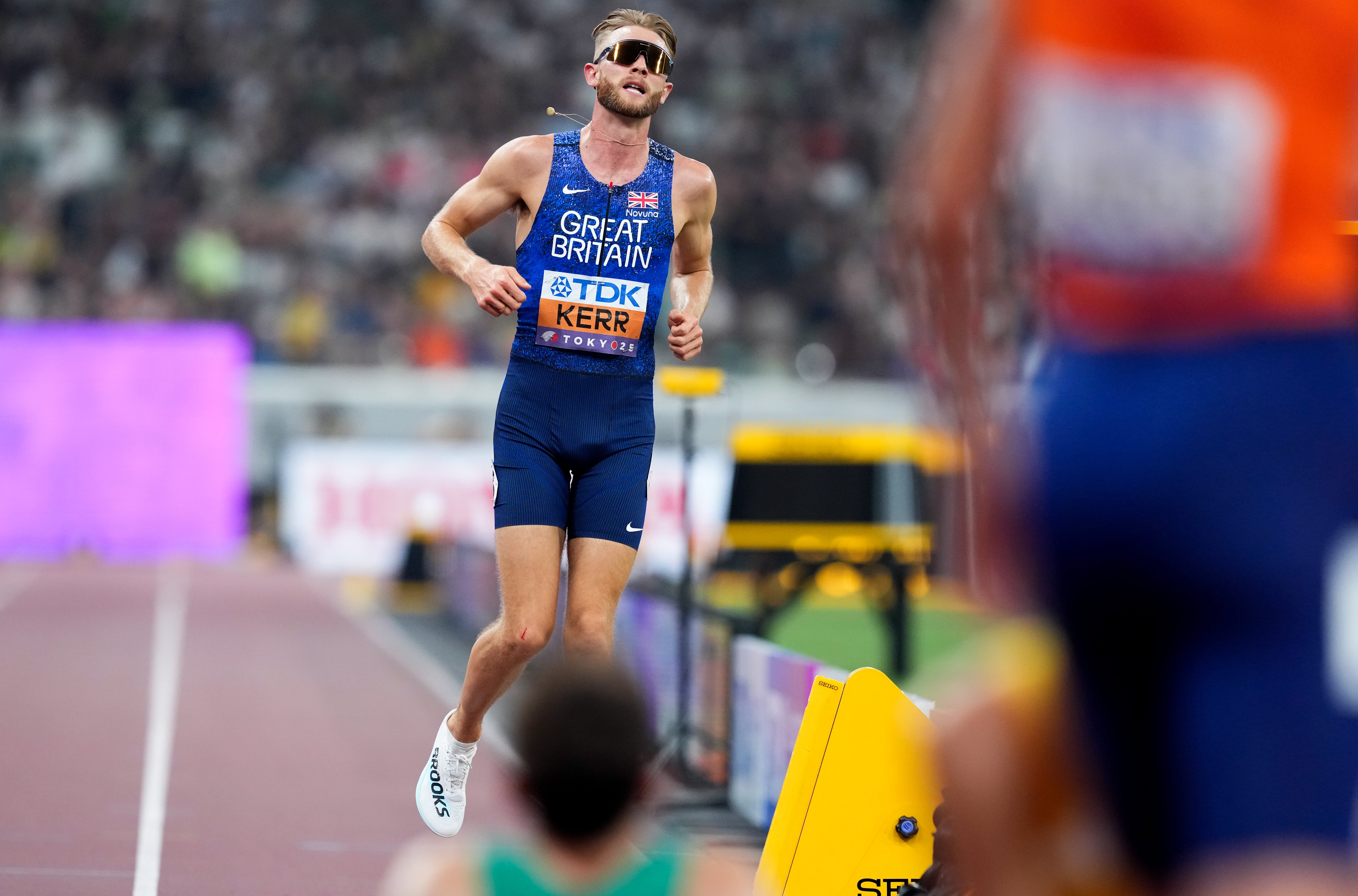 Kerr bravely completed the race despite pulling up injured