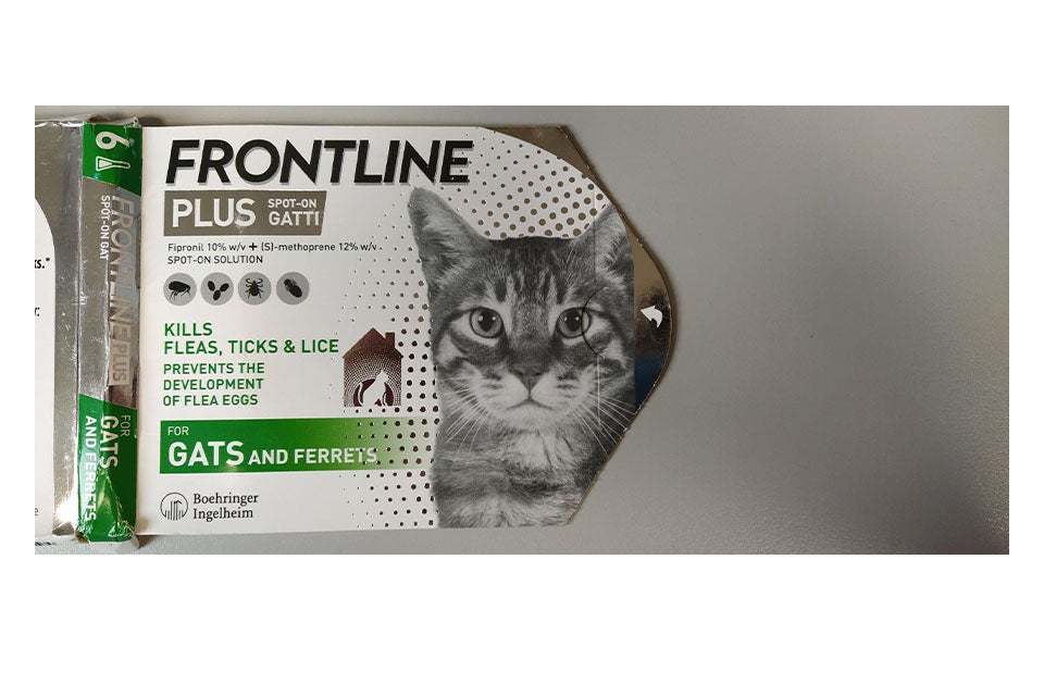 Fake Frontline Plus packaging featuring spelling mistakes and mixed languages