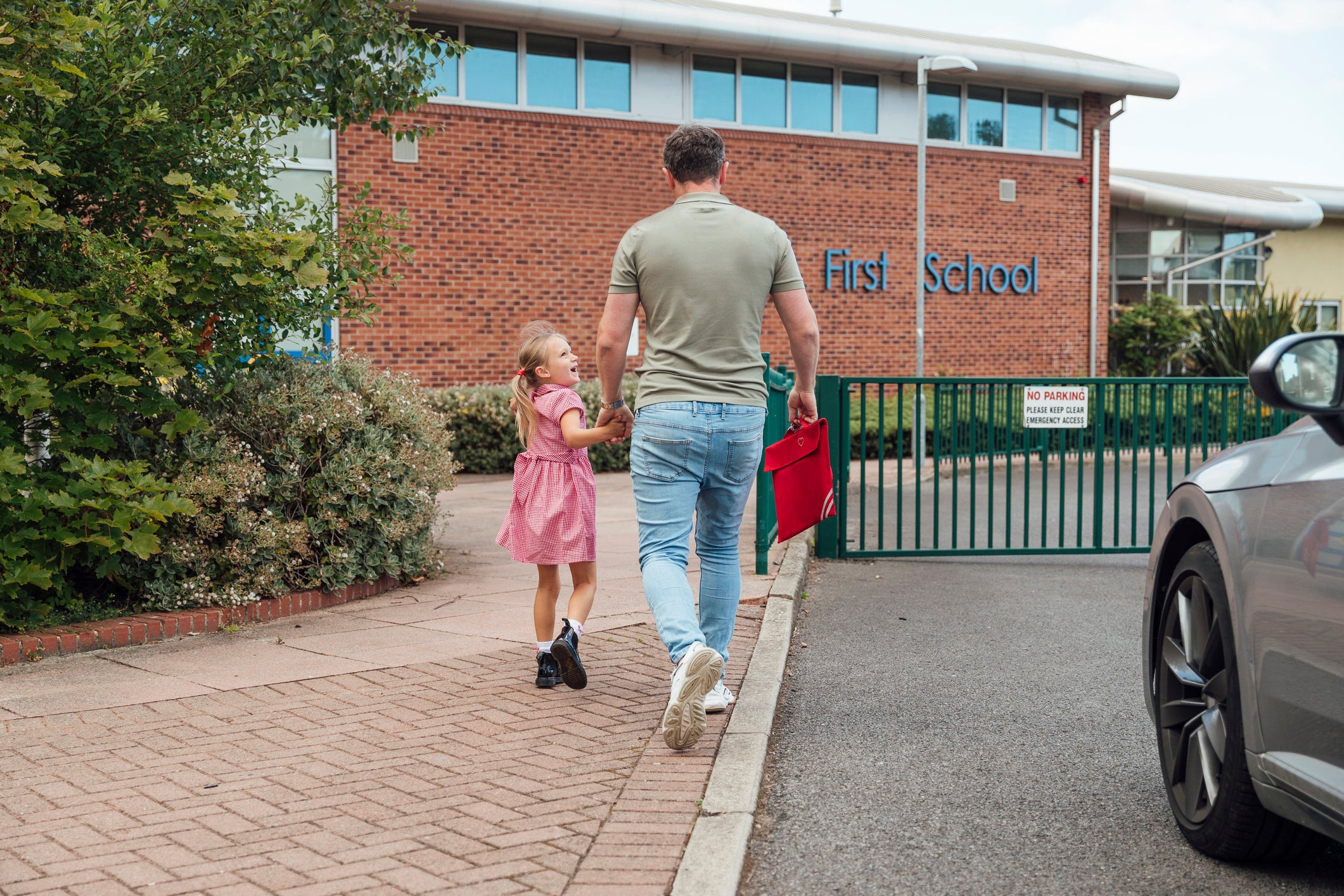 Please, spare parents from a plethora of emails about 'pre-loved uniform'