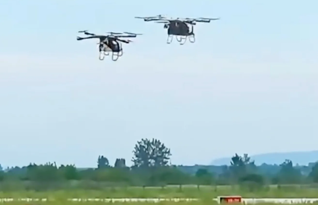 The Xpeng Aeroht flying cars captured before the collision on 16 September 2025