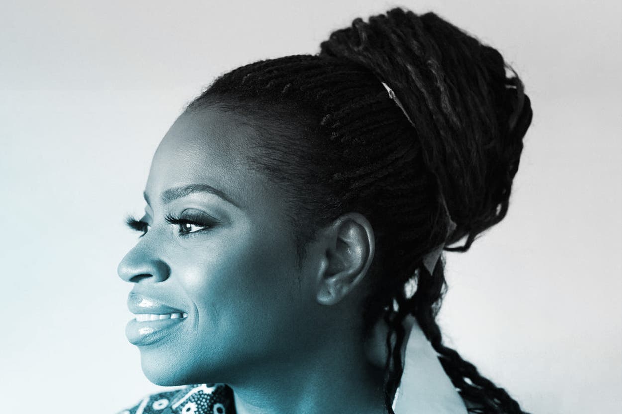 Abi Daré (Ellie Smith)