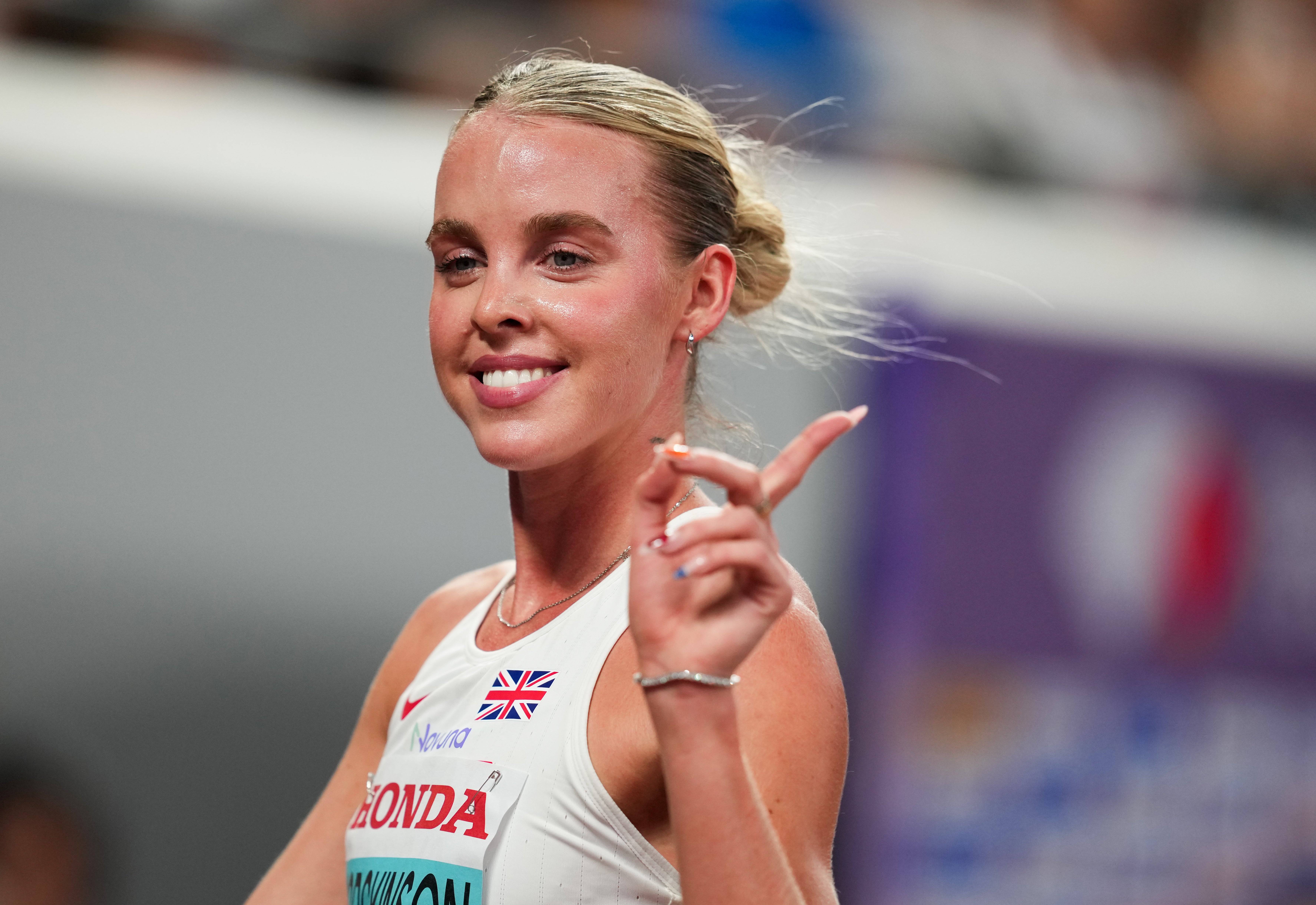 <p>Keely Hodgkinson cruised through the 800m heats in Tokyo</p>