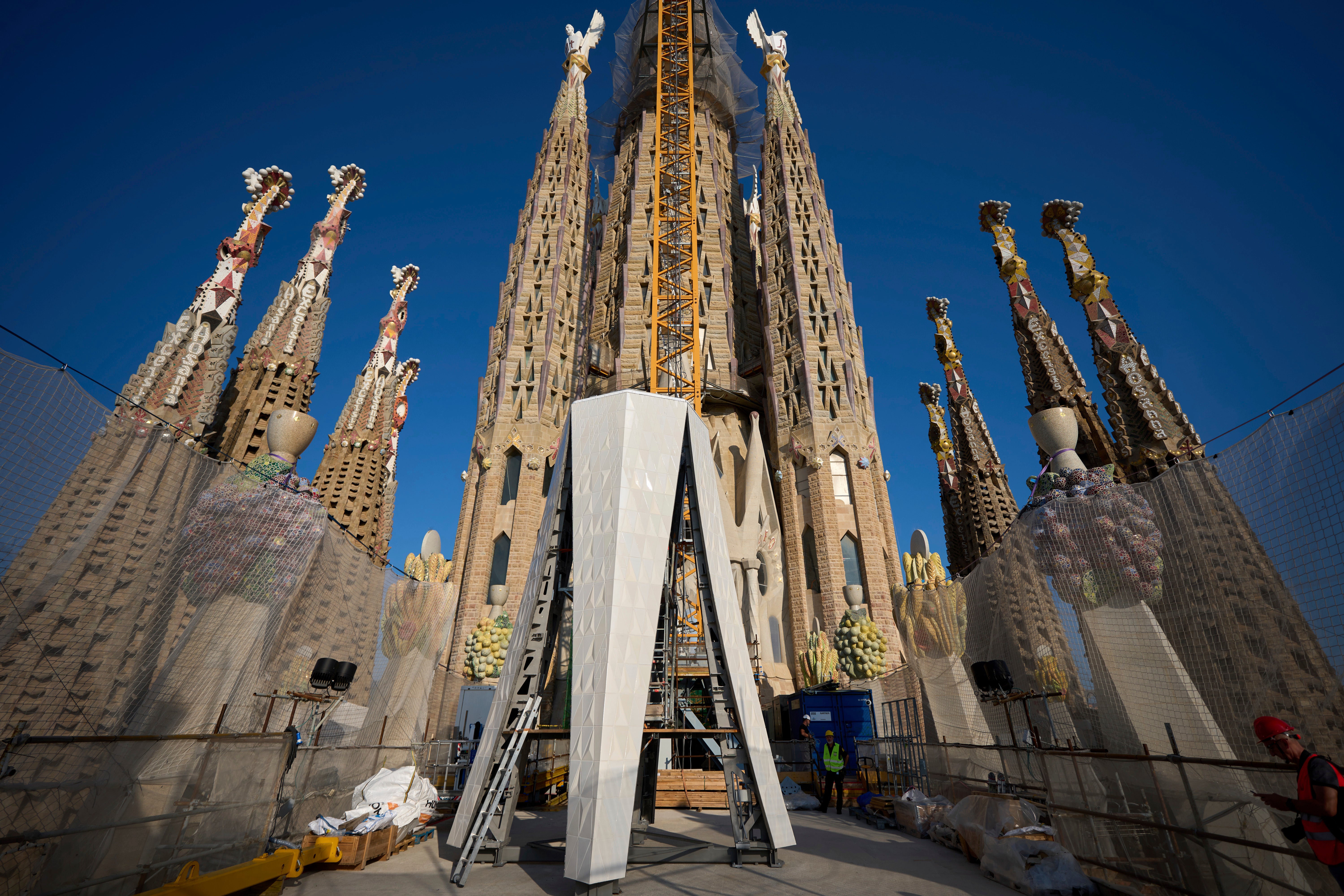 Part of the new central tower that will crown the Basilica of the Sagrada Familia, making it the largest Christian church in Europe, is photographed in Barcelona, Spain, Thursday, Sept. 18, 2025. (AP Photo/Emilio Morenatti)