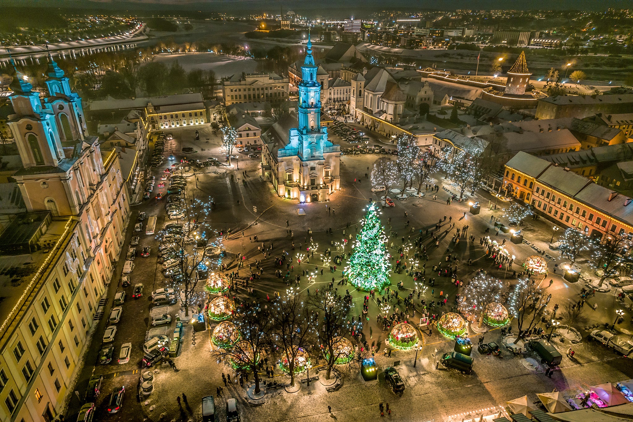 Merrily on high: the Christmas market in Kaunus