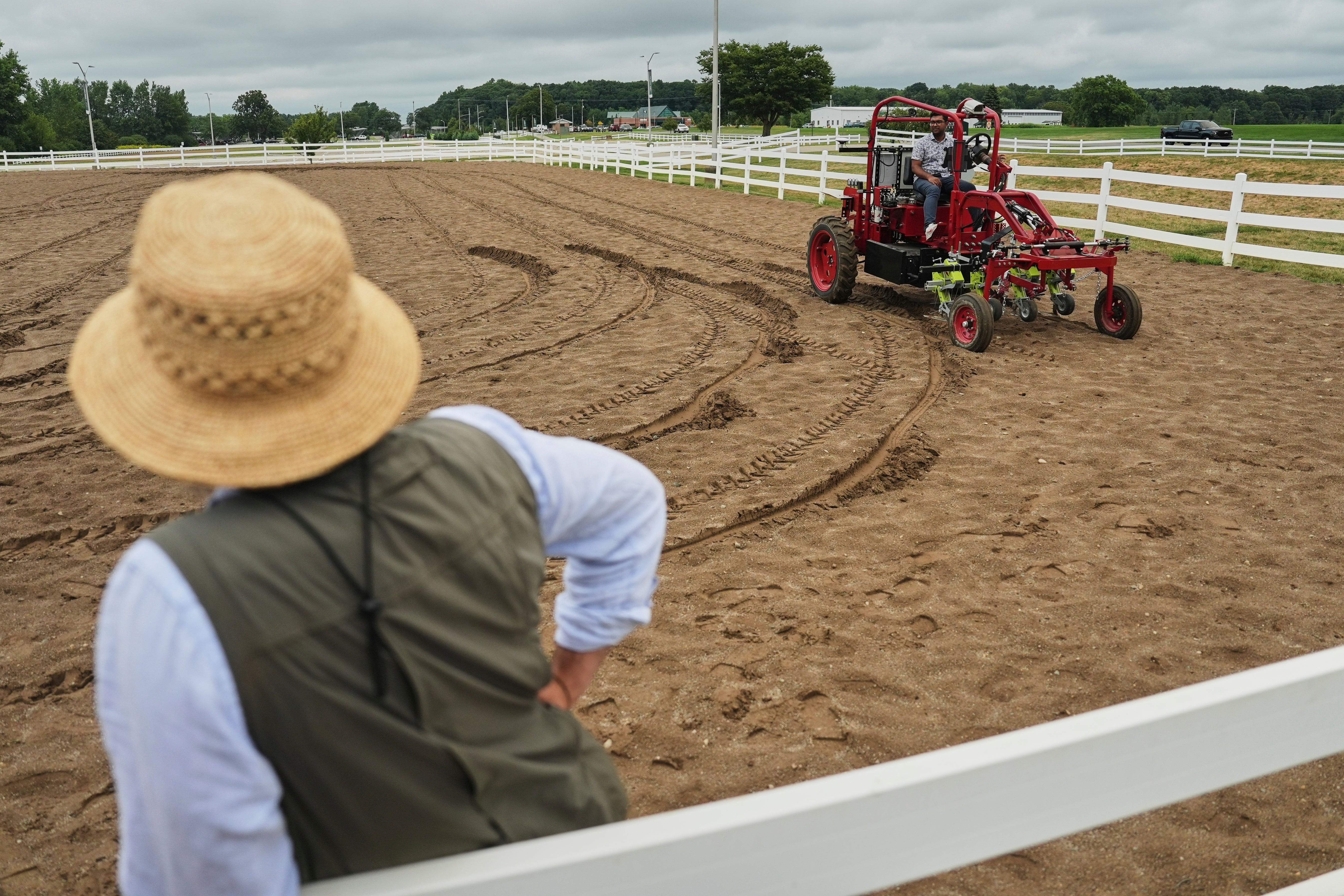 Will electric tractors gain traction? At a pilot event for farmers, researchers see possibilities