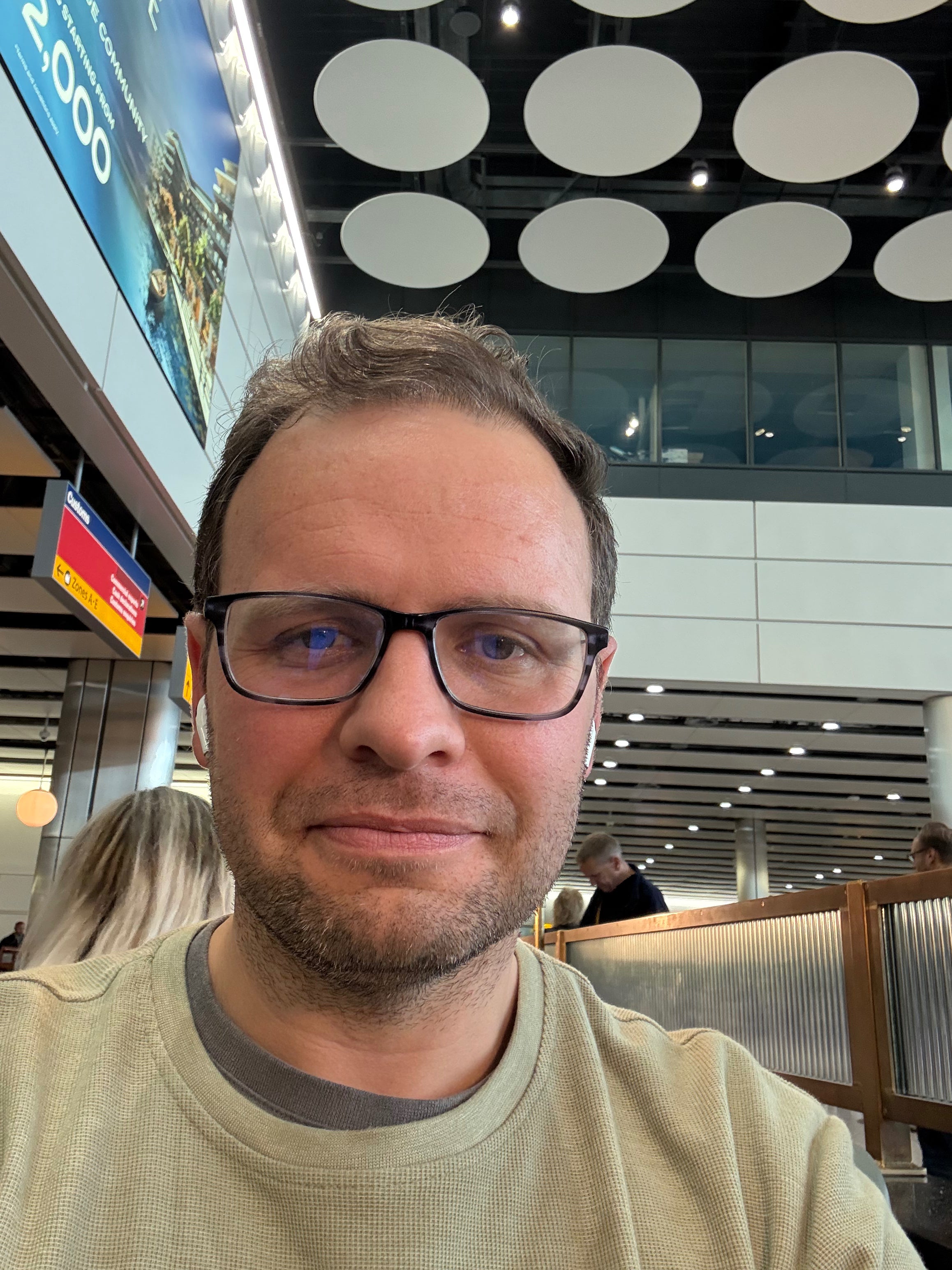 Jan Niemand has been delayed from Heathrow