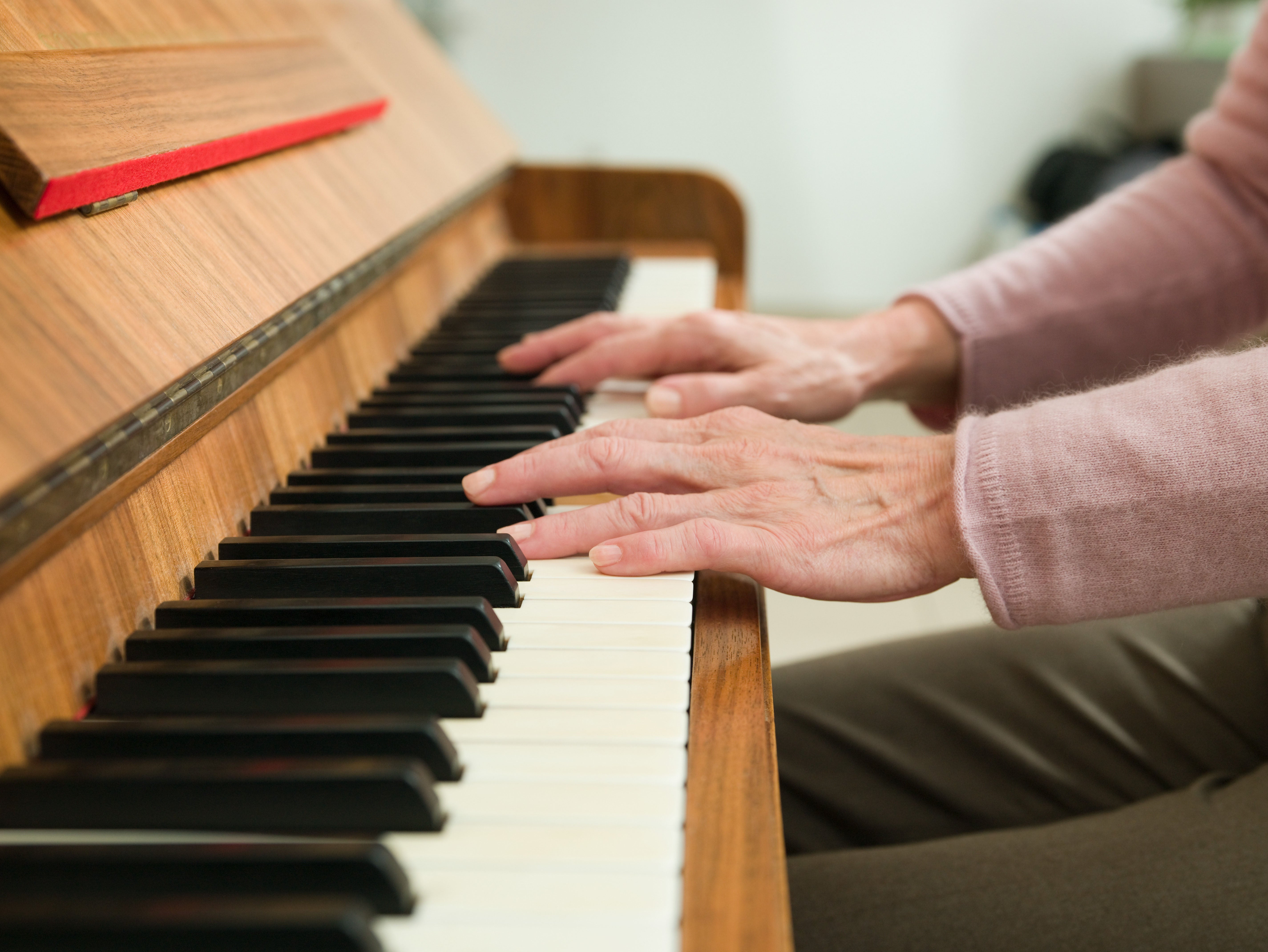 Repeated practice improves working memory and long-term recall