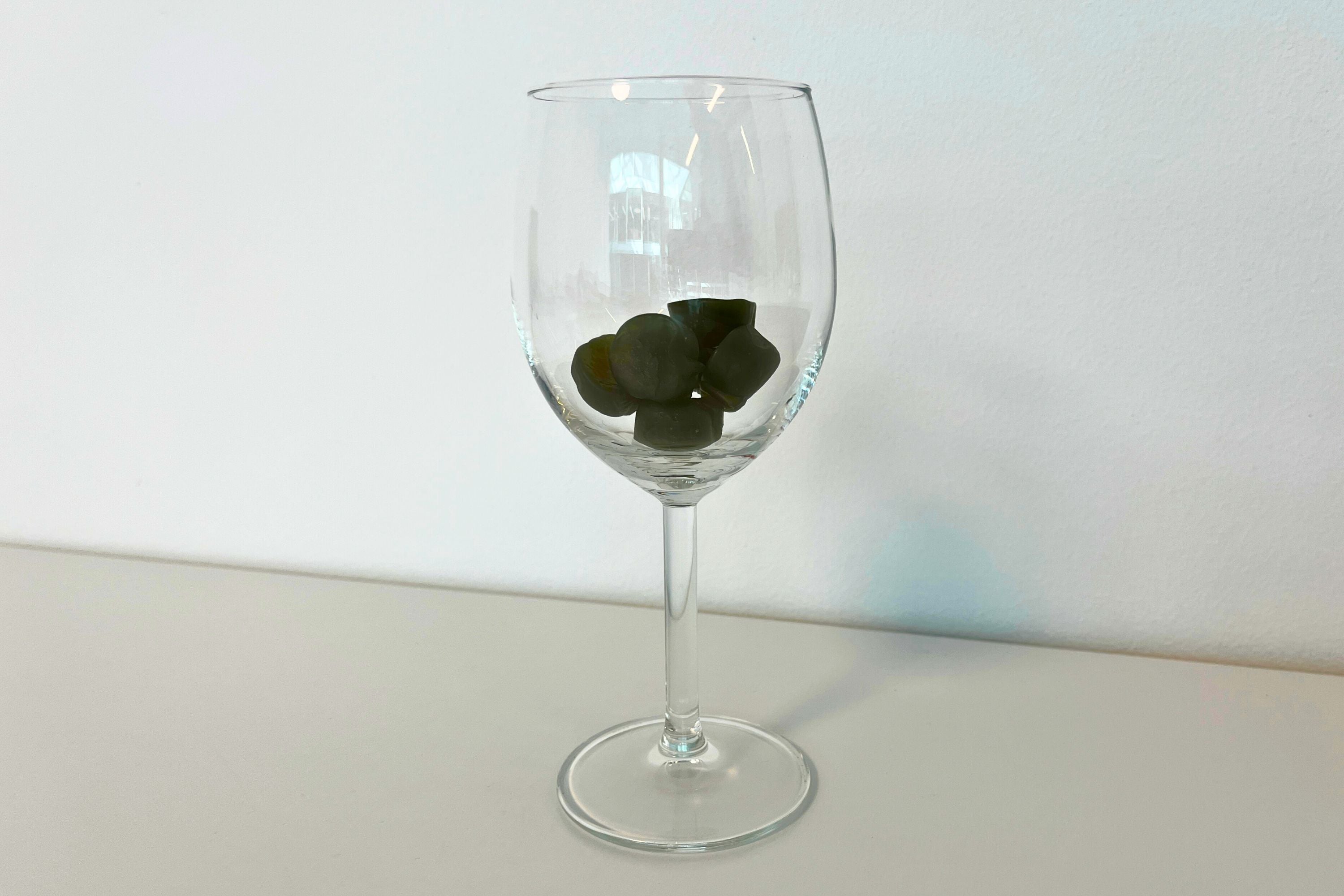 Maynards Bassetts wine gum classic fruit mix apple wine glass