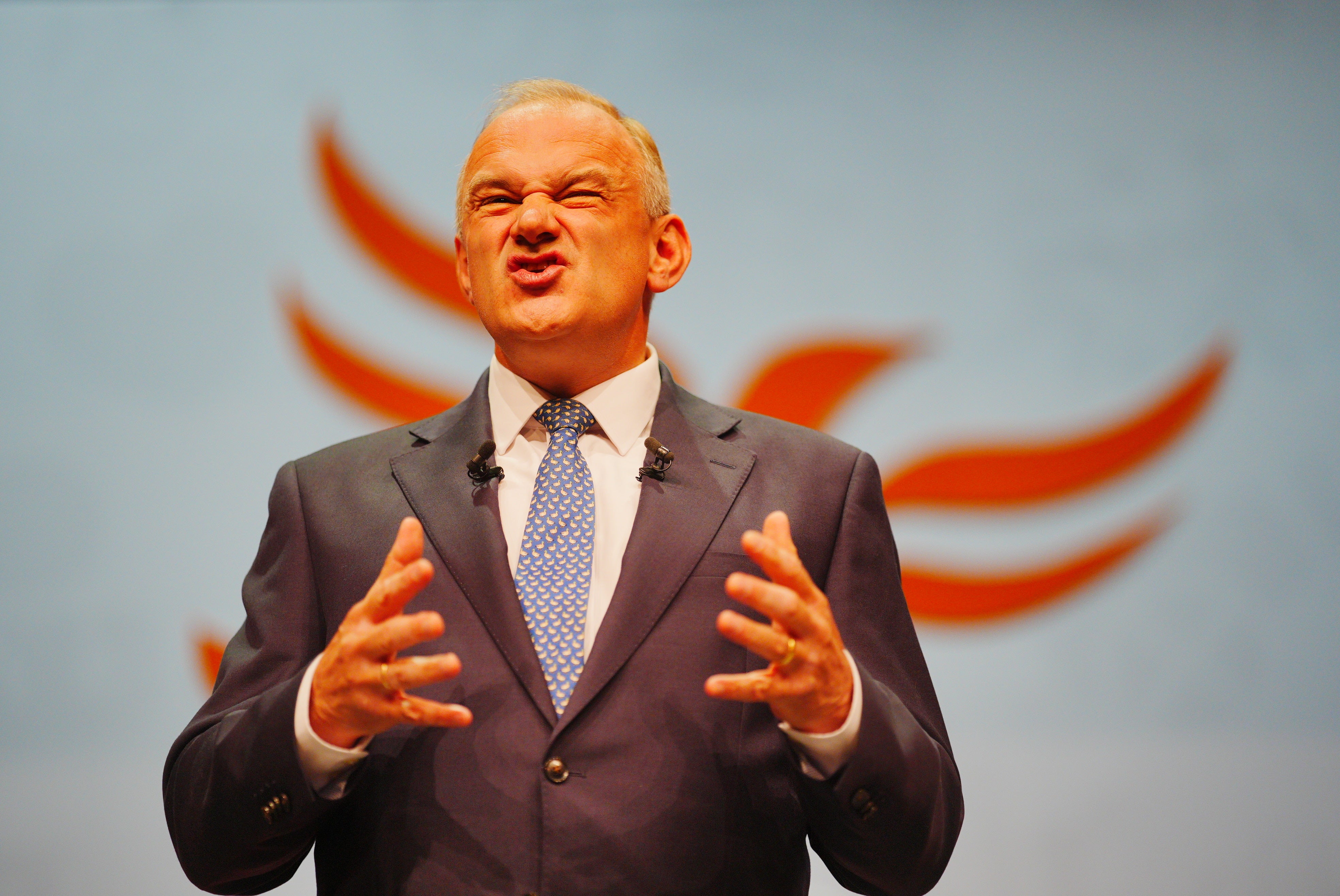 Ed Davey mentioned Nigel Farage 30 times in his speech, but did not refer to the prime minister