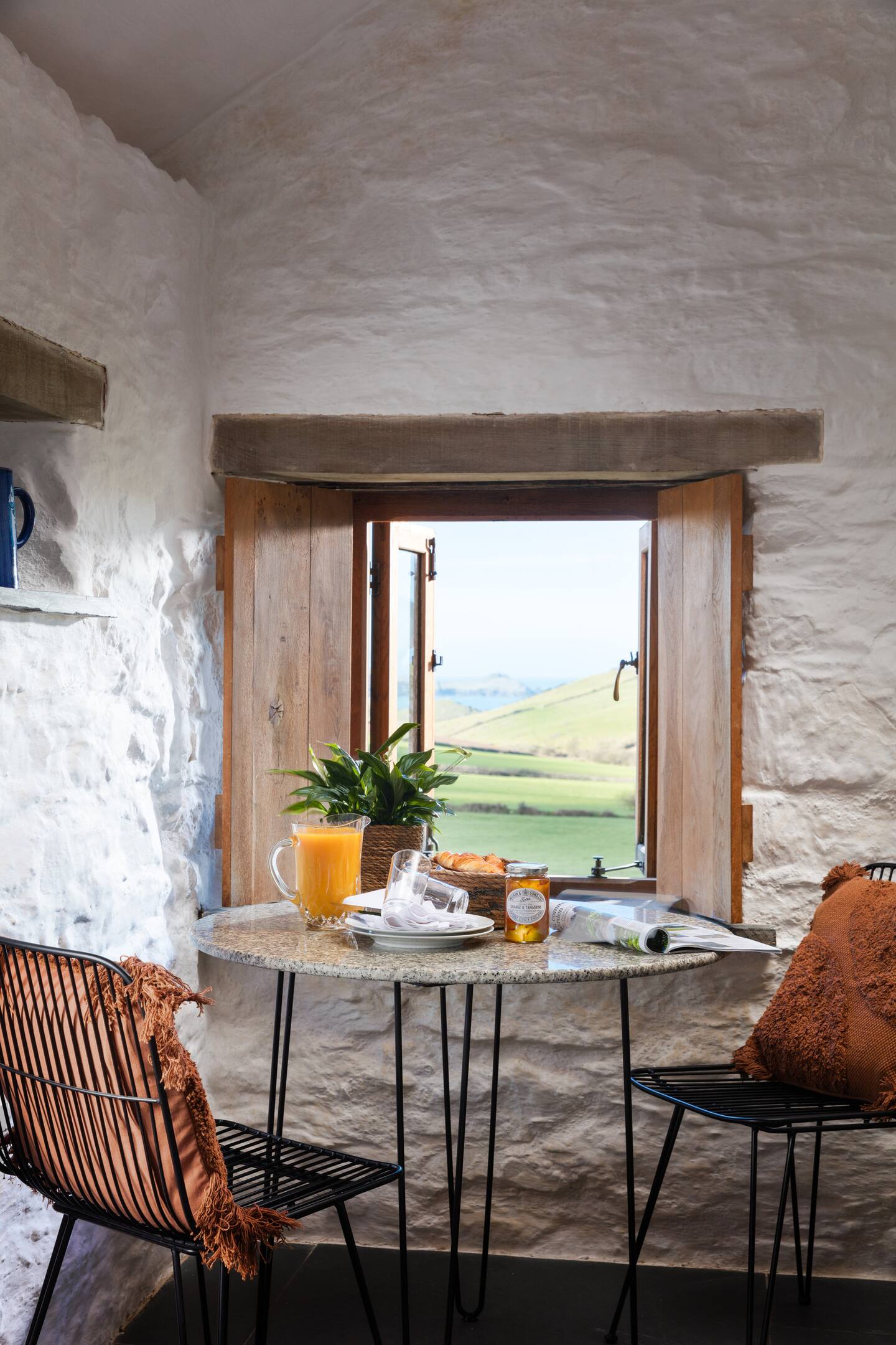 The best cosy cottages on Airbnb for an autumn getaway in the UK
