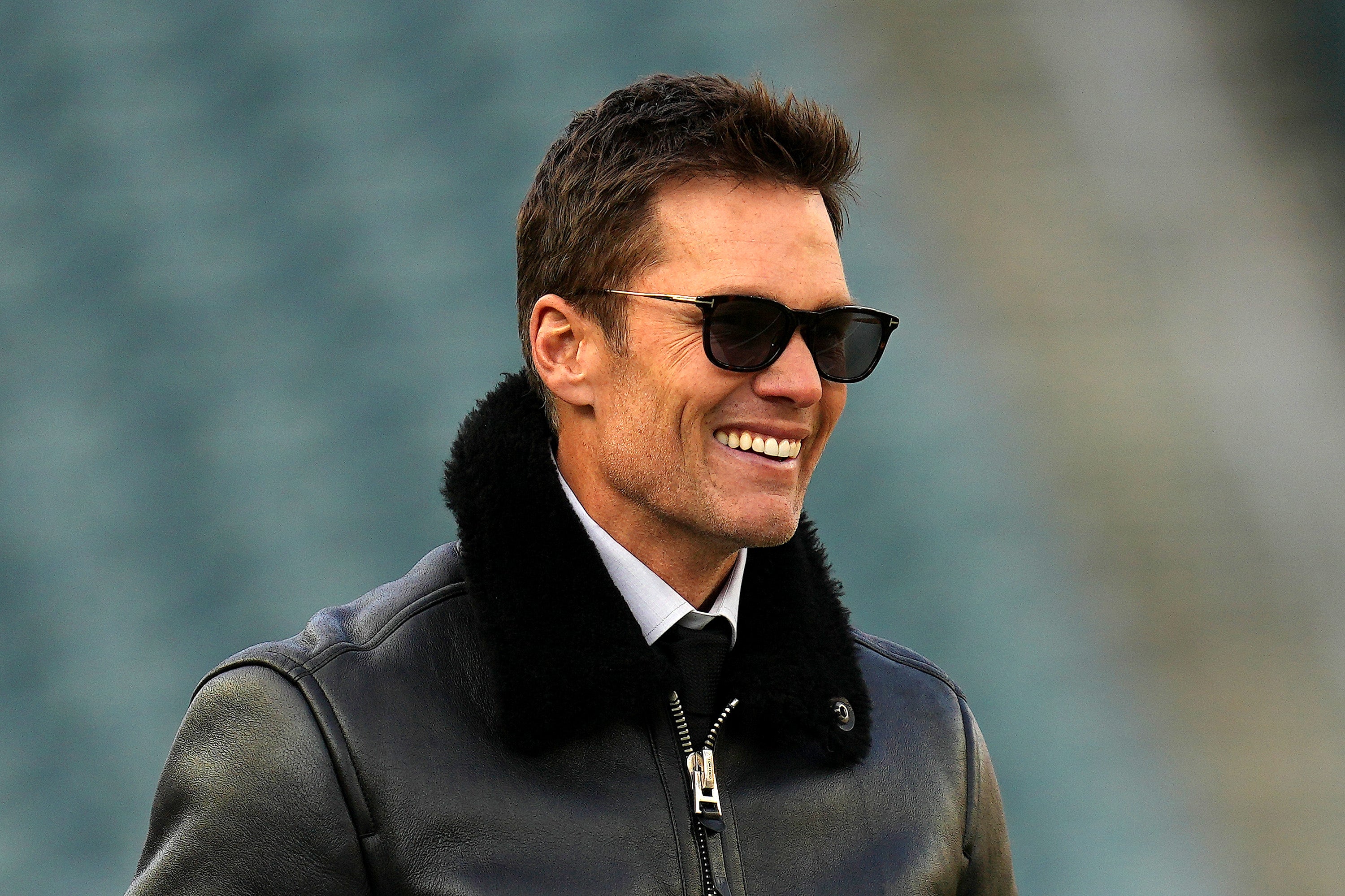 Tom Brady recommends drinking two gallons of water a day