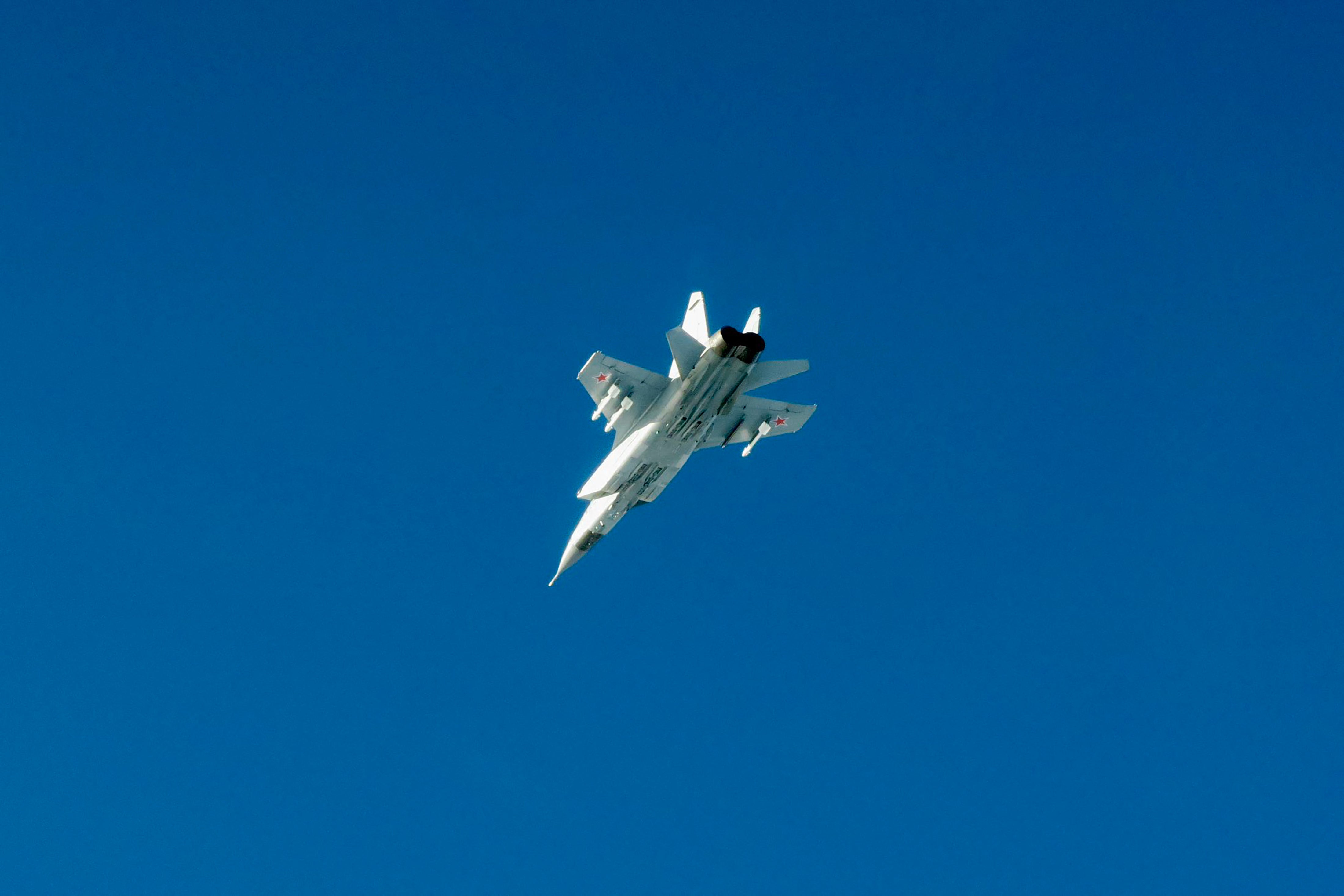 ロシアは、MiG-31戦闘機を盗むウクライナと英国の陰謀を阻止したと主張
