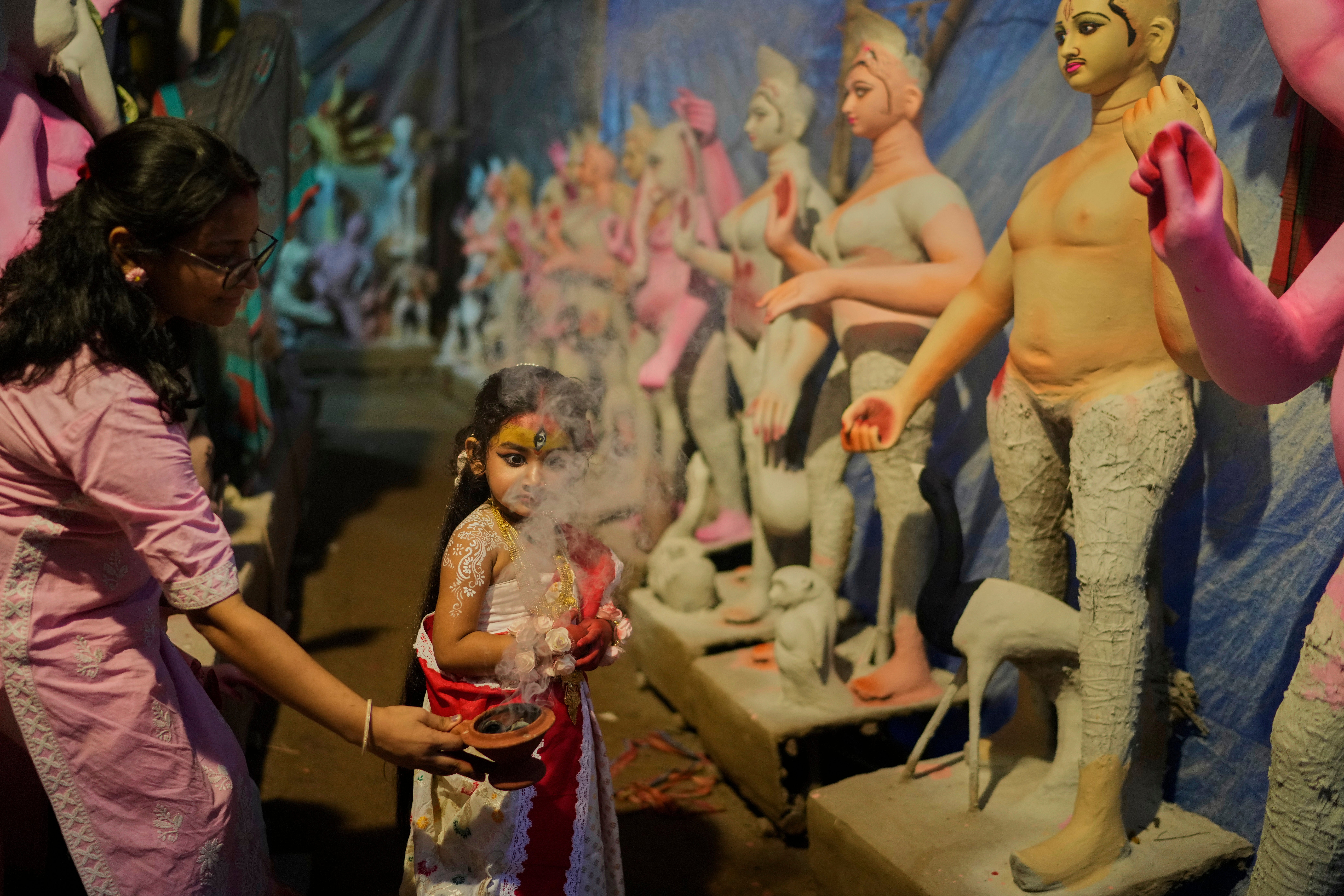 India Durga Puja Idols Photo Gallery
