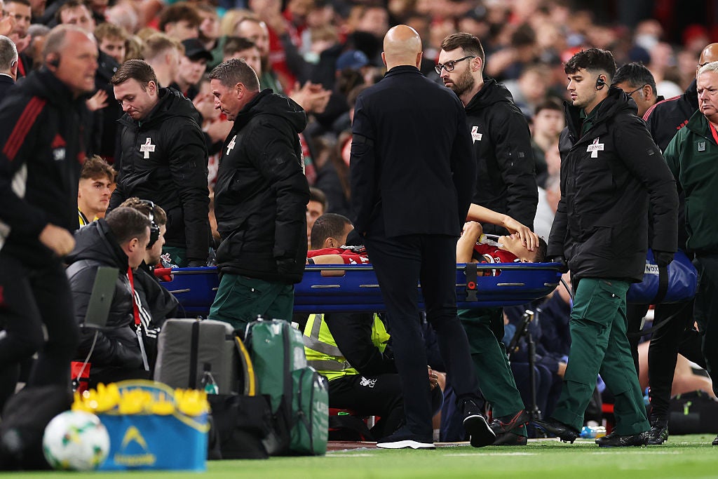 Giovanni Leoni was stretchered off against Southampton