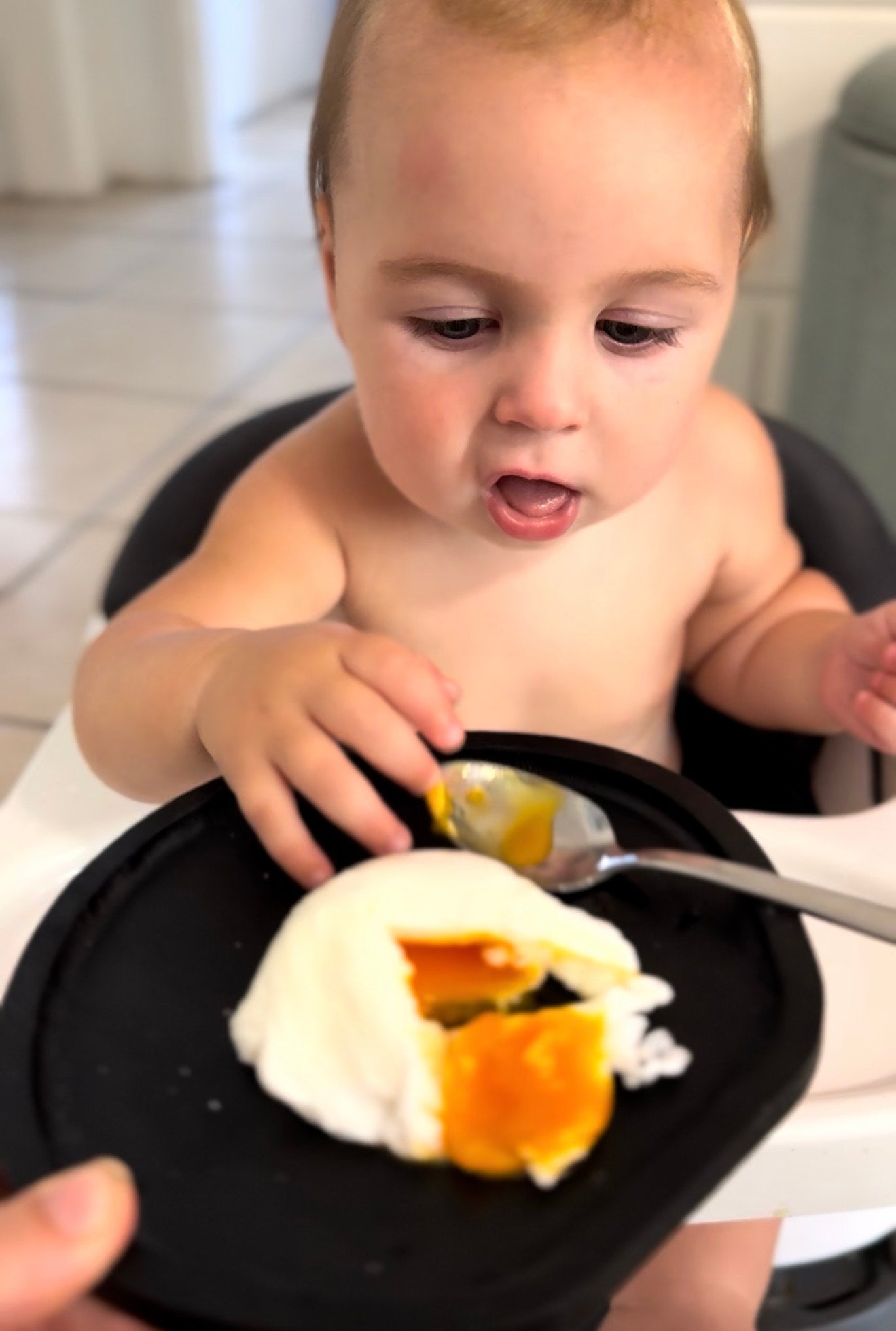 The mom suggests that babies should be given “ancestral” foods first - meat stock, organs like liver and bone marrow, butter, liver pâté, and egg yolks - before vegetables are introduced later on.