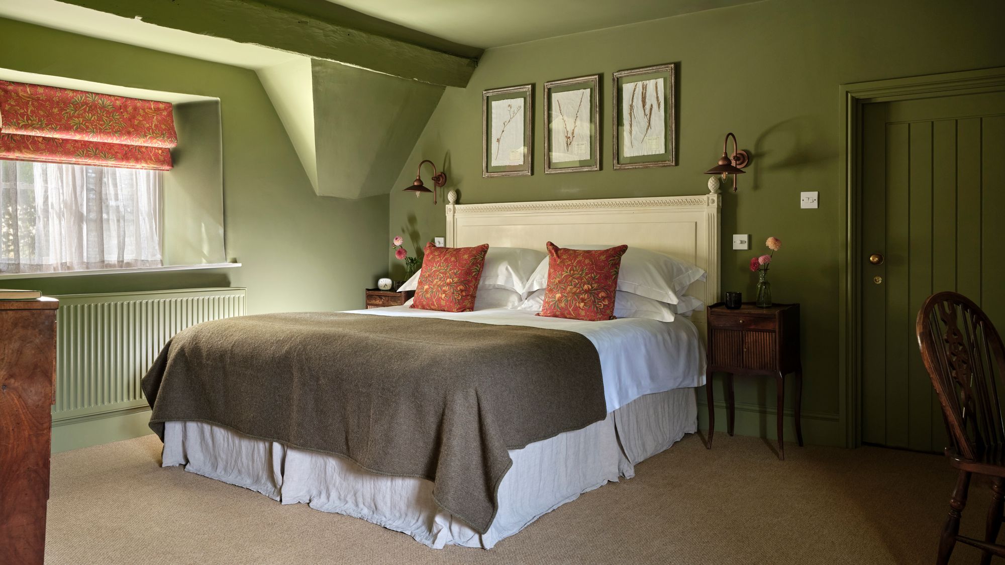 This cottage is not too far away from The Pig in the Cotswolds