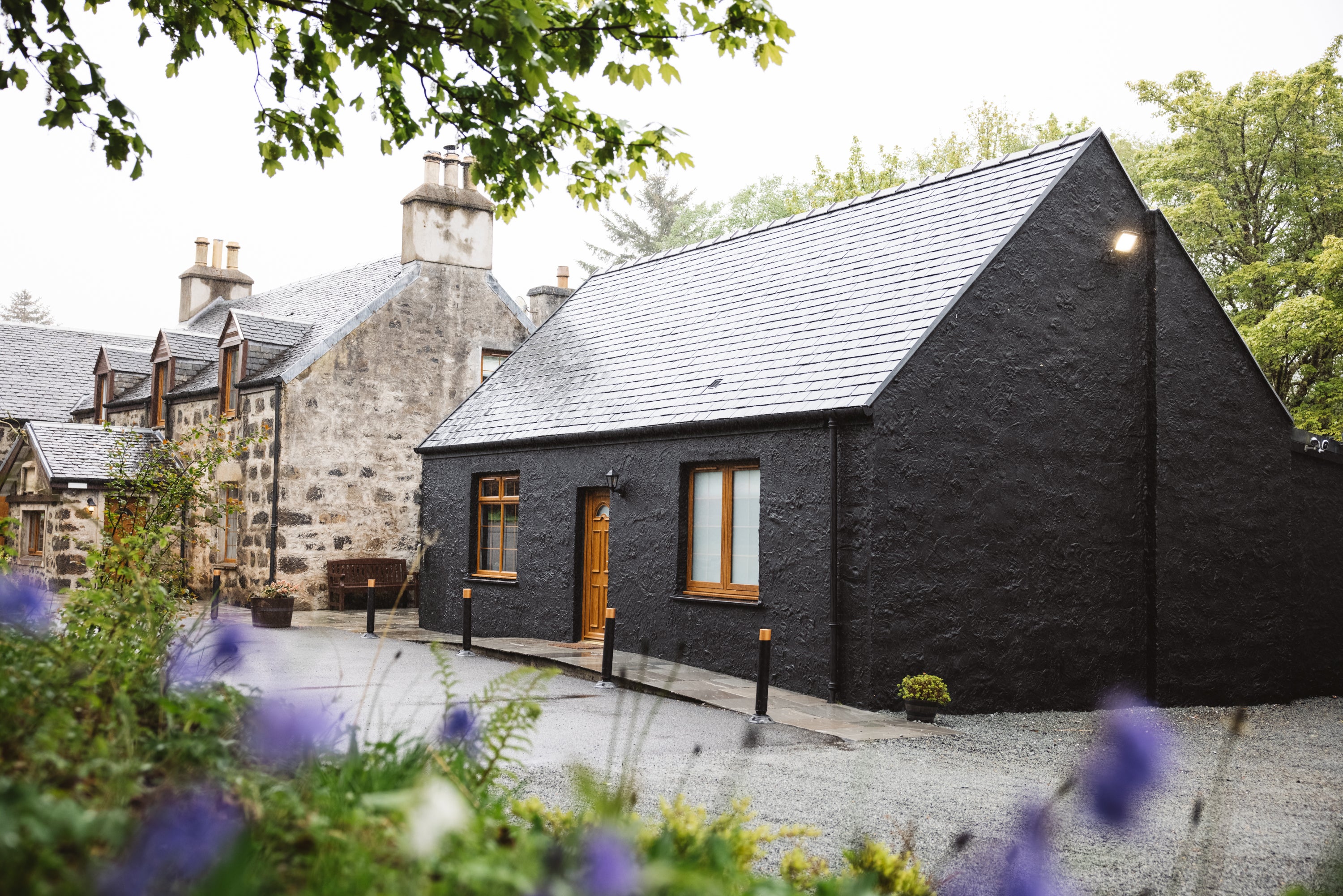 Edinbane Lodge can be found near Loch Greshornish