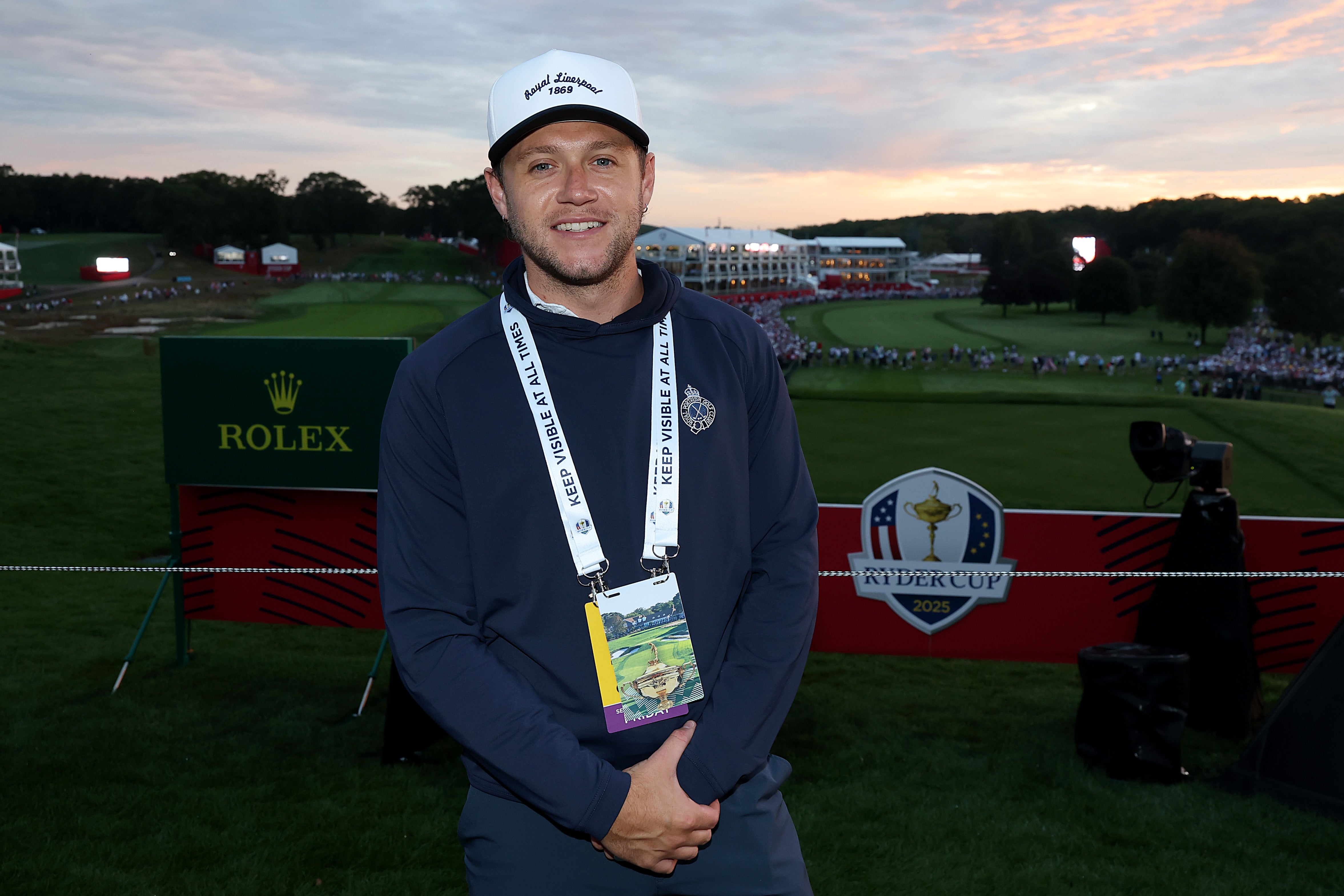 O estrela do One Direction, Nilal Horan, foi retratado em quatro partidas na manhã de sexta -feira da Copa Rider de 2025. O cantor é um jogador amador entusiasmado que fundou a modéstia da empresa de gerenciamento de golfe em 20 2016! Horan também foi o Caddy de Rory McLE no Masters of Golf 2015.