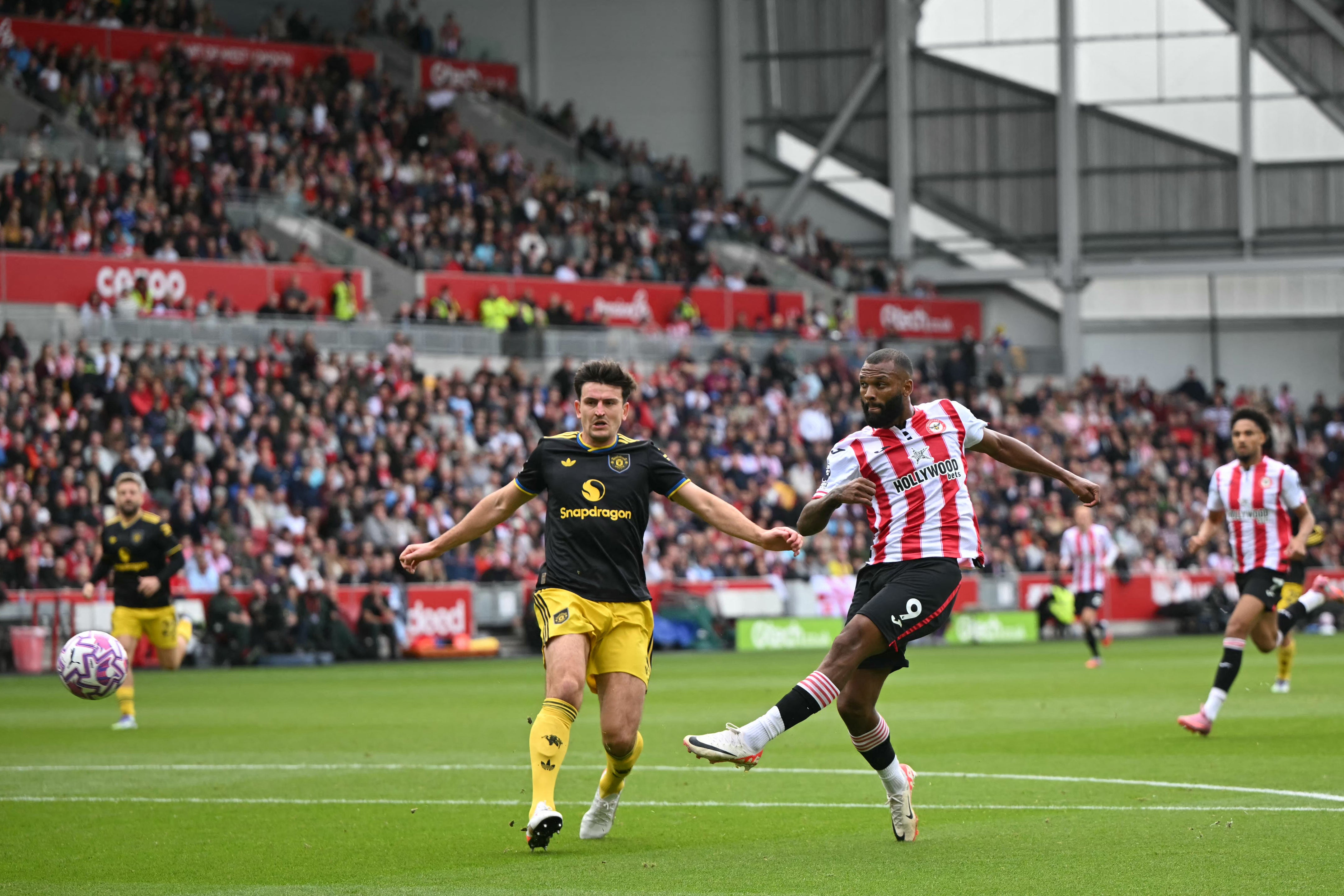 Igor Thiago je ztužený tlak na Man Utd na začátku hry