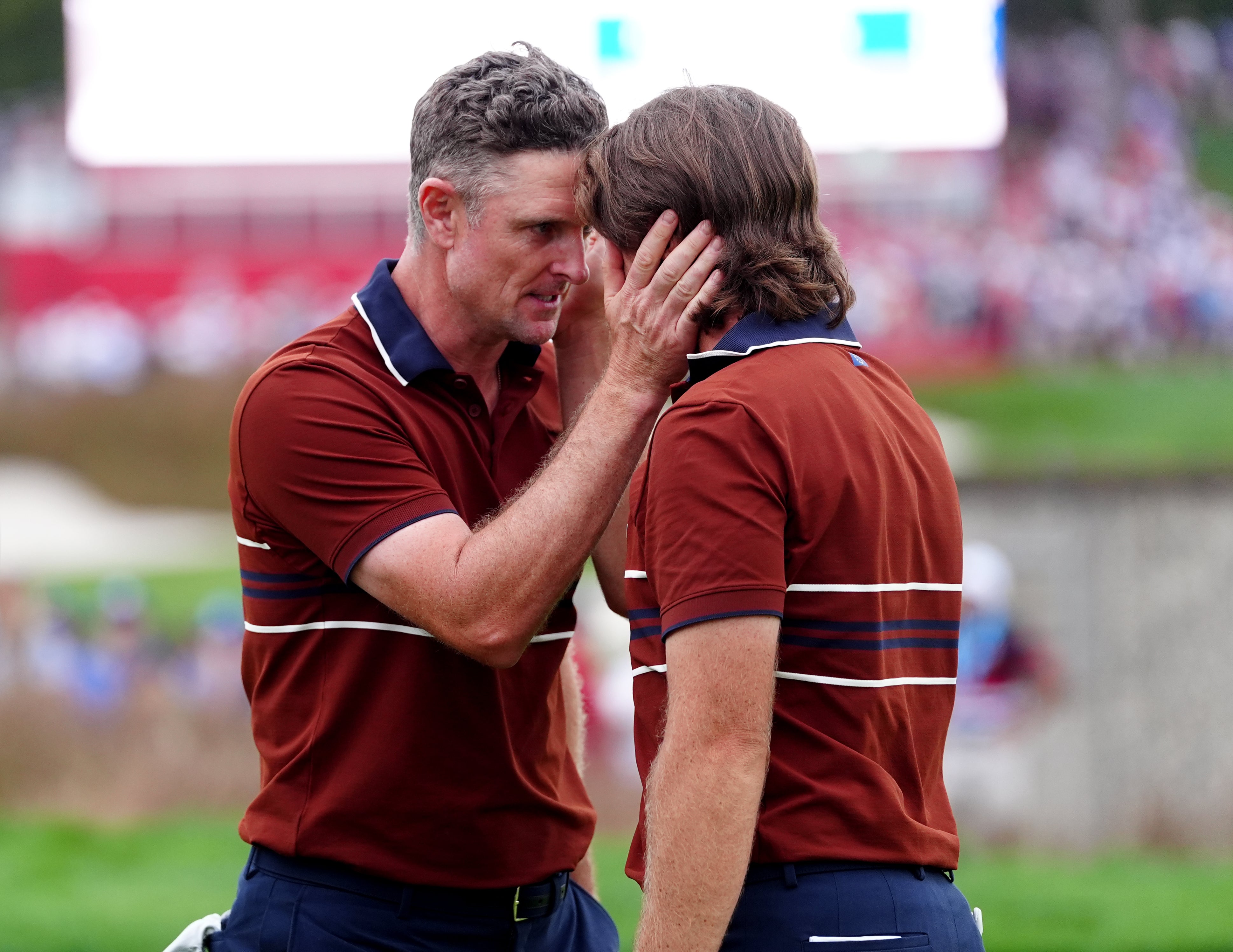 Rose a Fleetwood slaví své vítězství