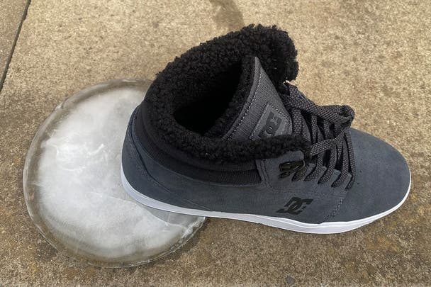 DC Shoes crisis 2 hi wnt high-top winterised shoes