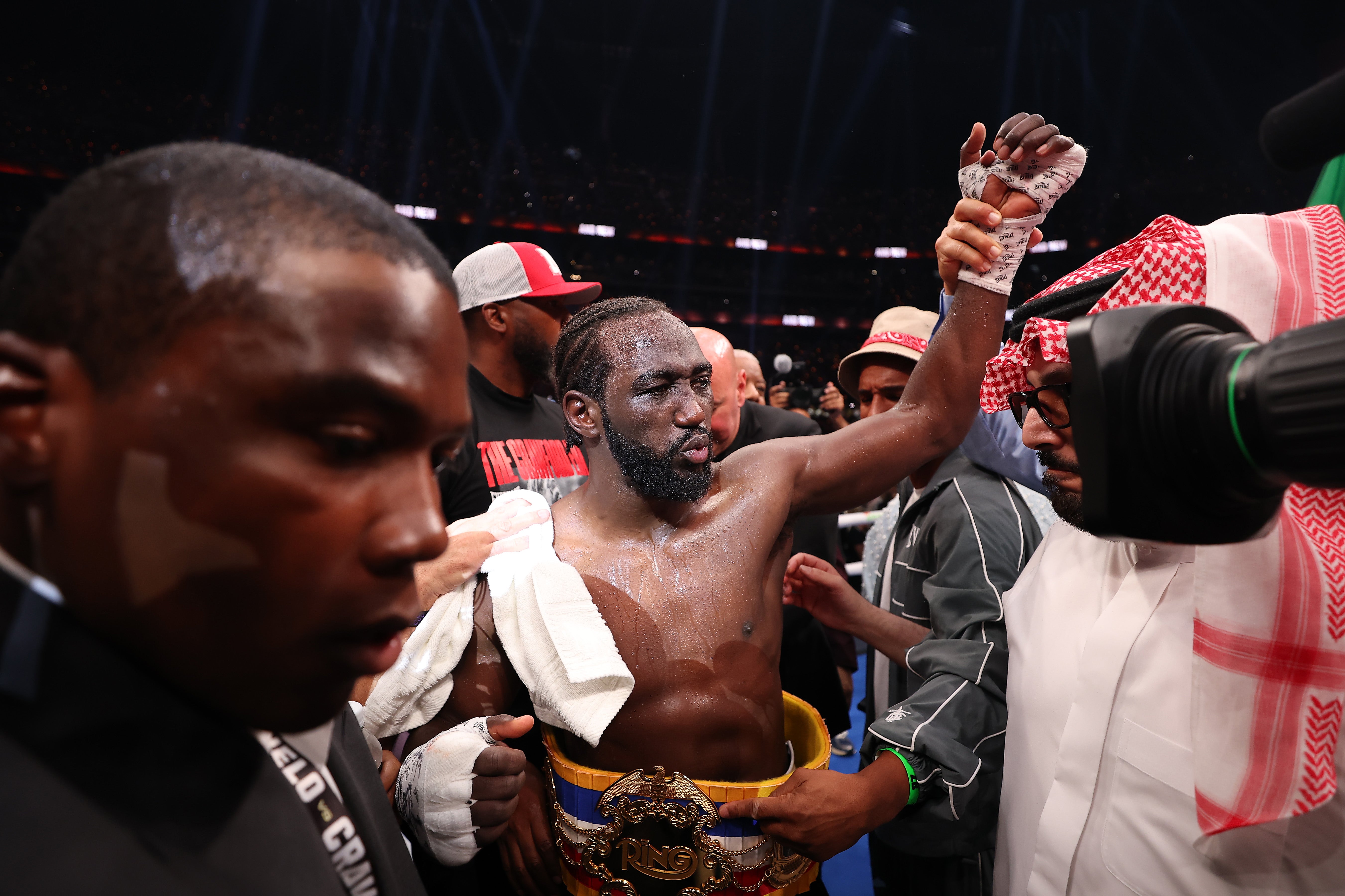 Terence Crawford ordered out of car by police at gunpoint after hometown parade