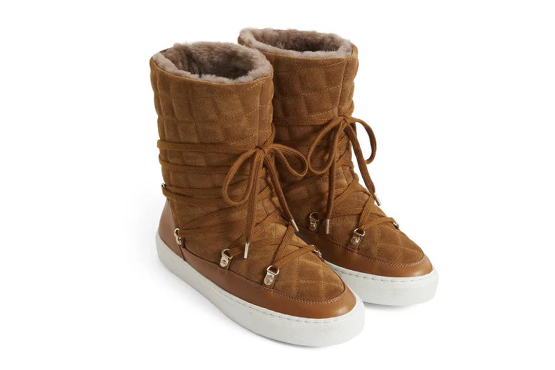 Fairfax and Favor Aspen ski boots